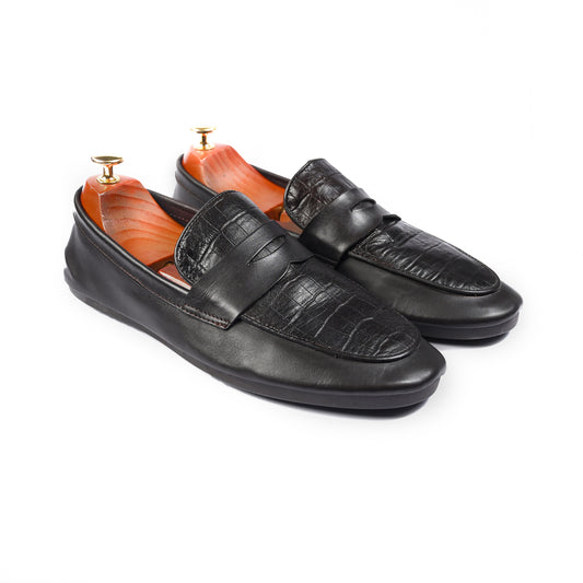 leather moccasin shoes