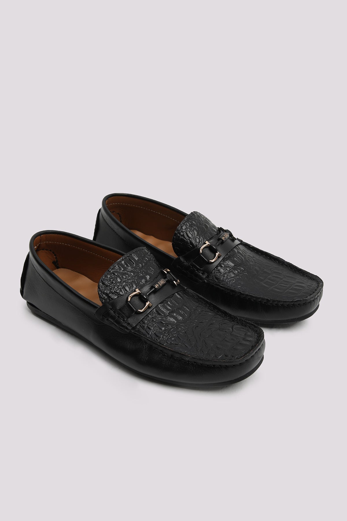 men's moccasin shoe