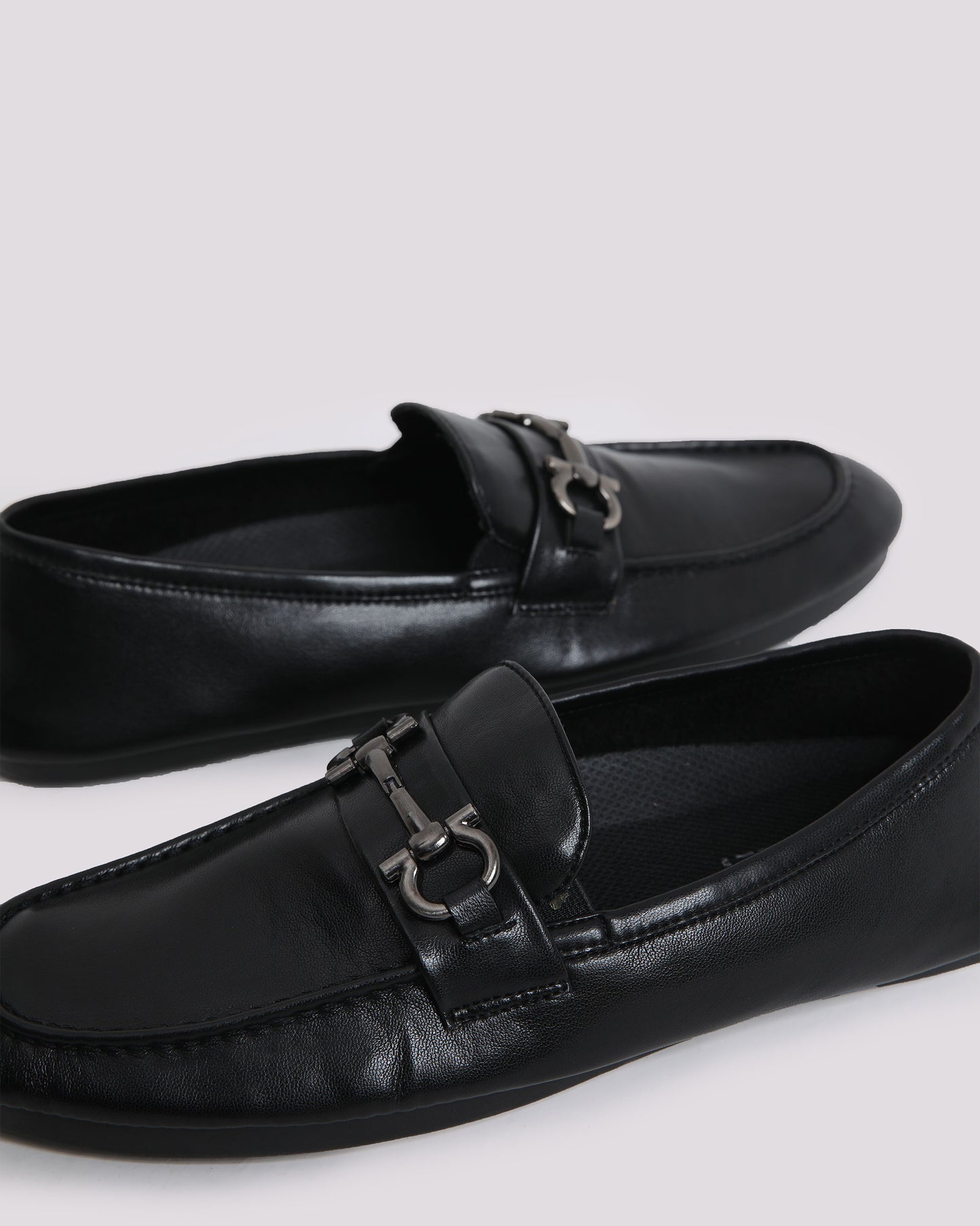 BLACK SOFT LEATHER COMFORT LOAFER