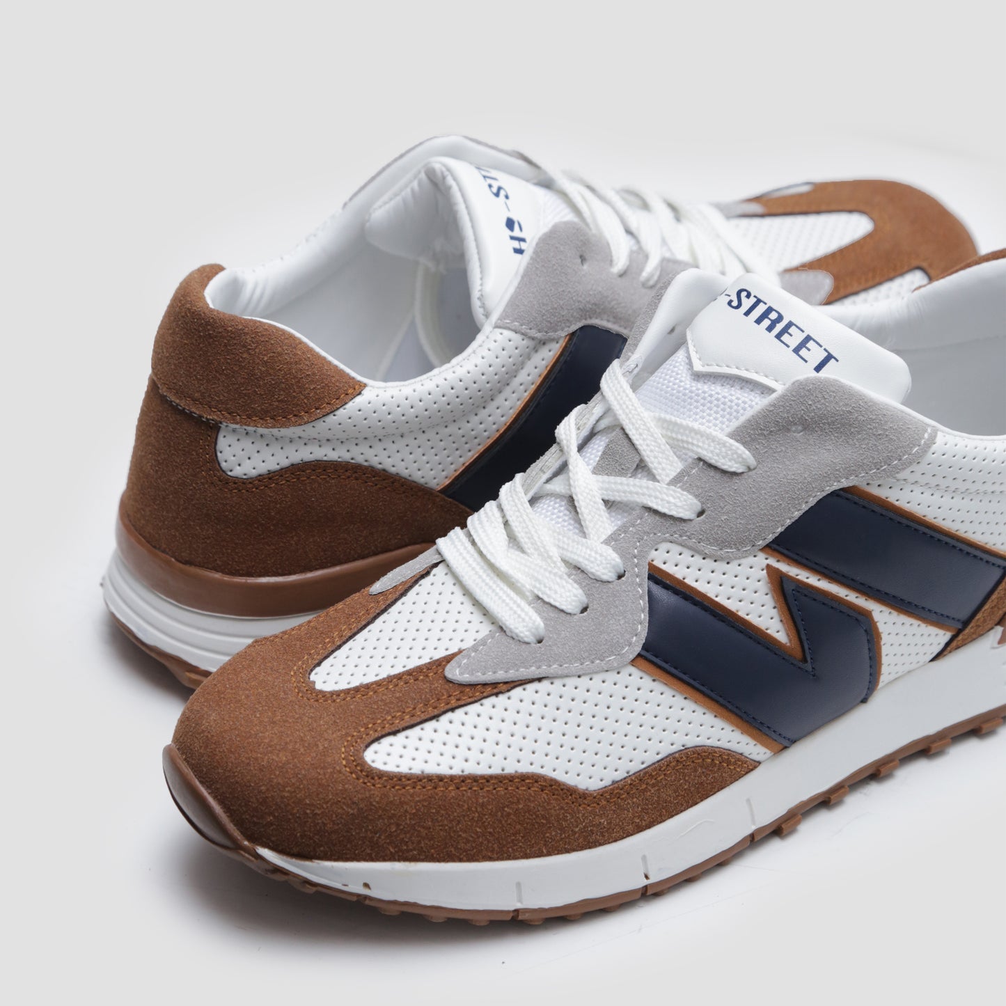 casual footwear for men