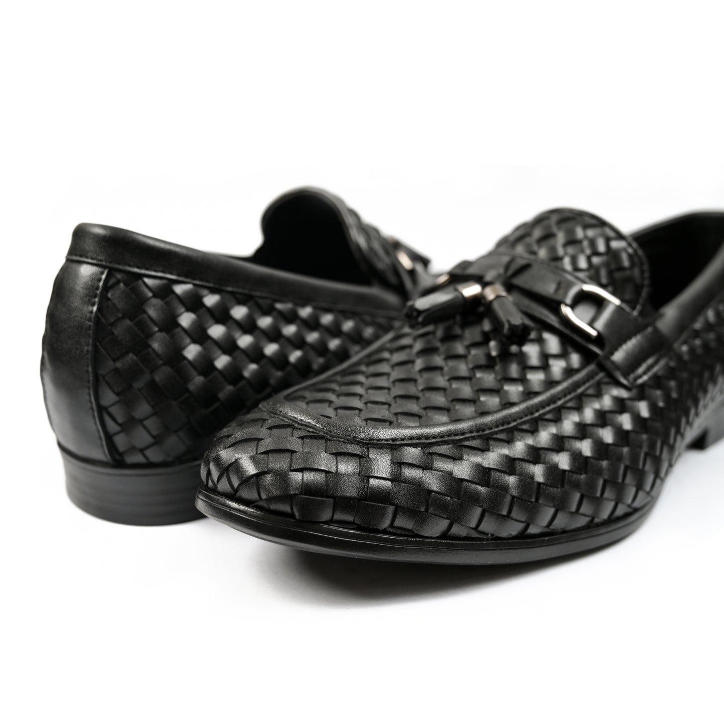 BLACK BRAIDED SHOES