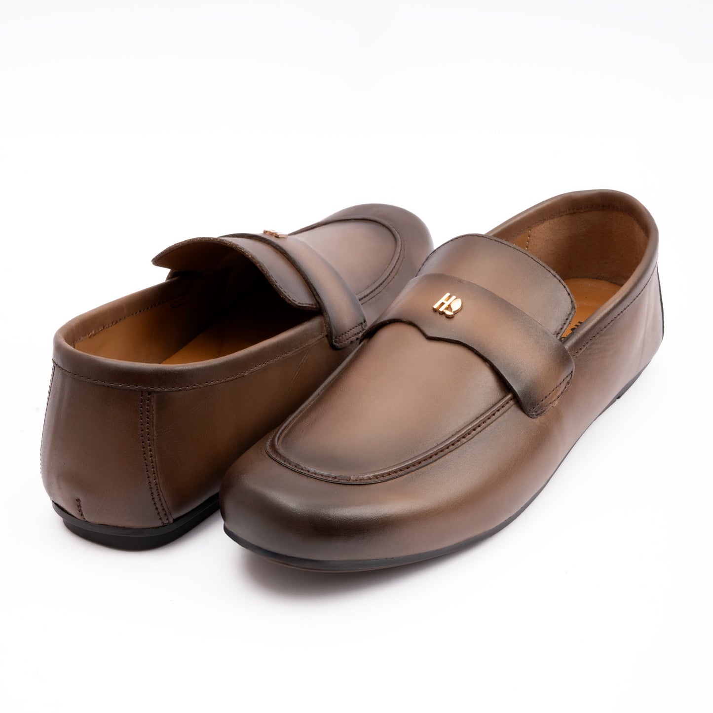 SOFT LEATHER SHADED TOE MOCCASINS