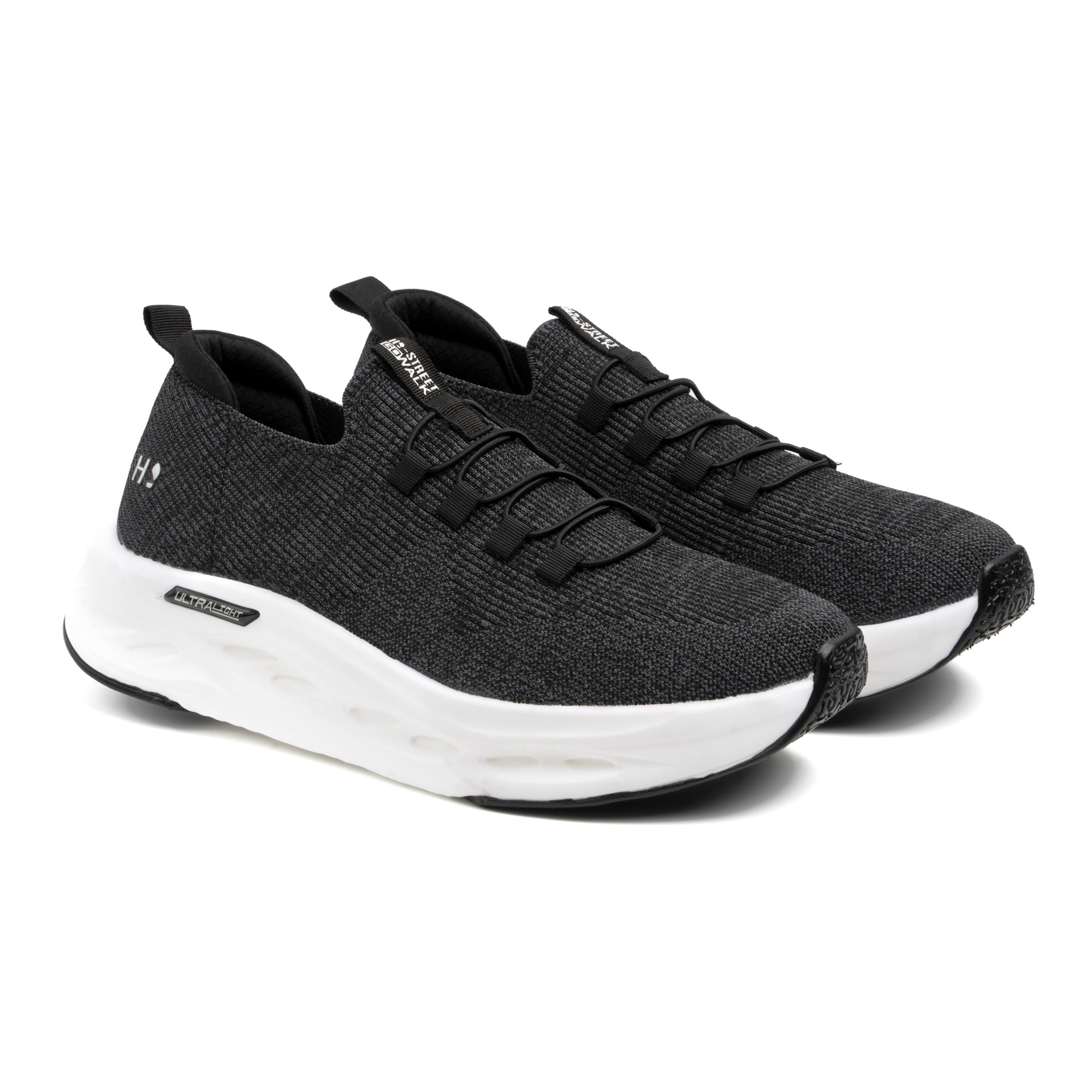 LACE UP STYLE TRAINER