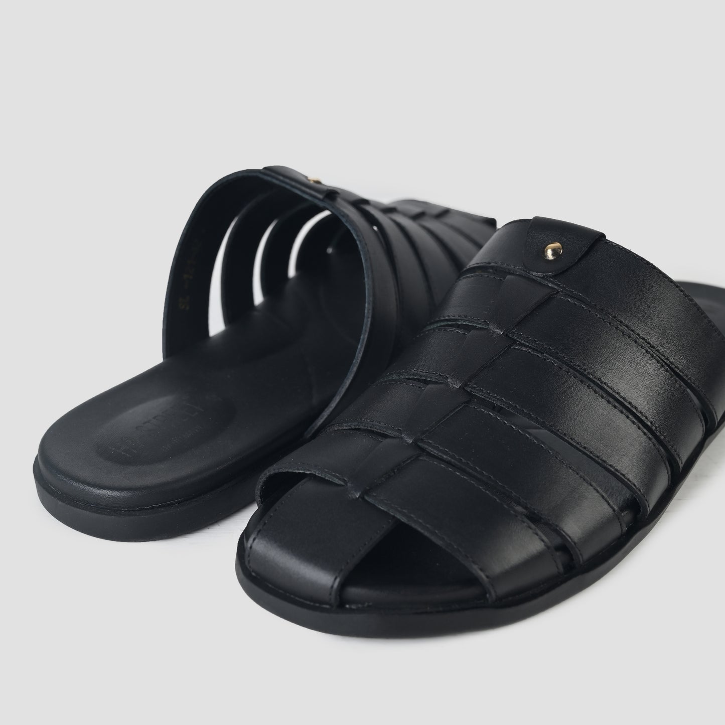 MULTI STRAP LEATHER SLIPPER