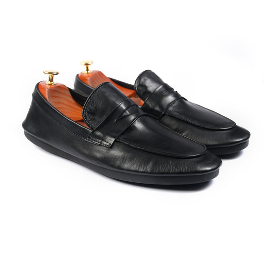 BLACK ANILINE LEATHER MOCCASIN