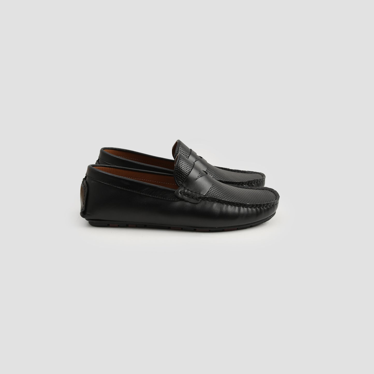 BLACK TEXTURED LEATHER MOCCASINS