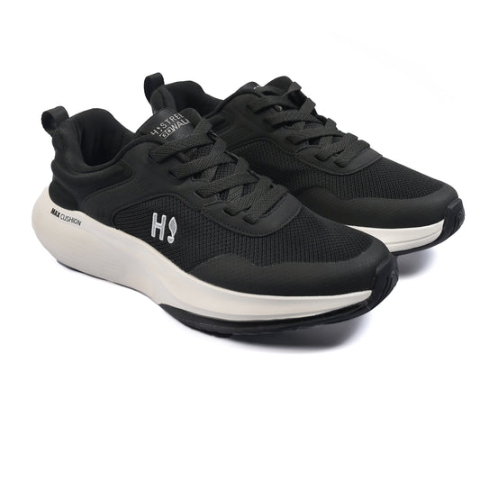 LACE UP COMFORT TRAINER