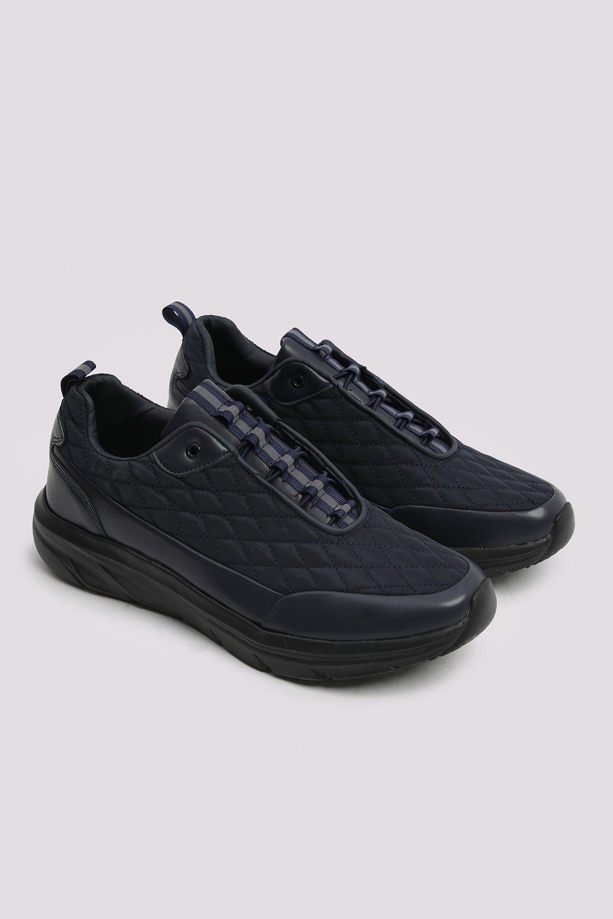 CONTRAST SOLE COMFORT SHOES