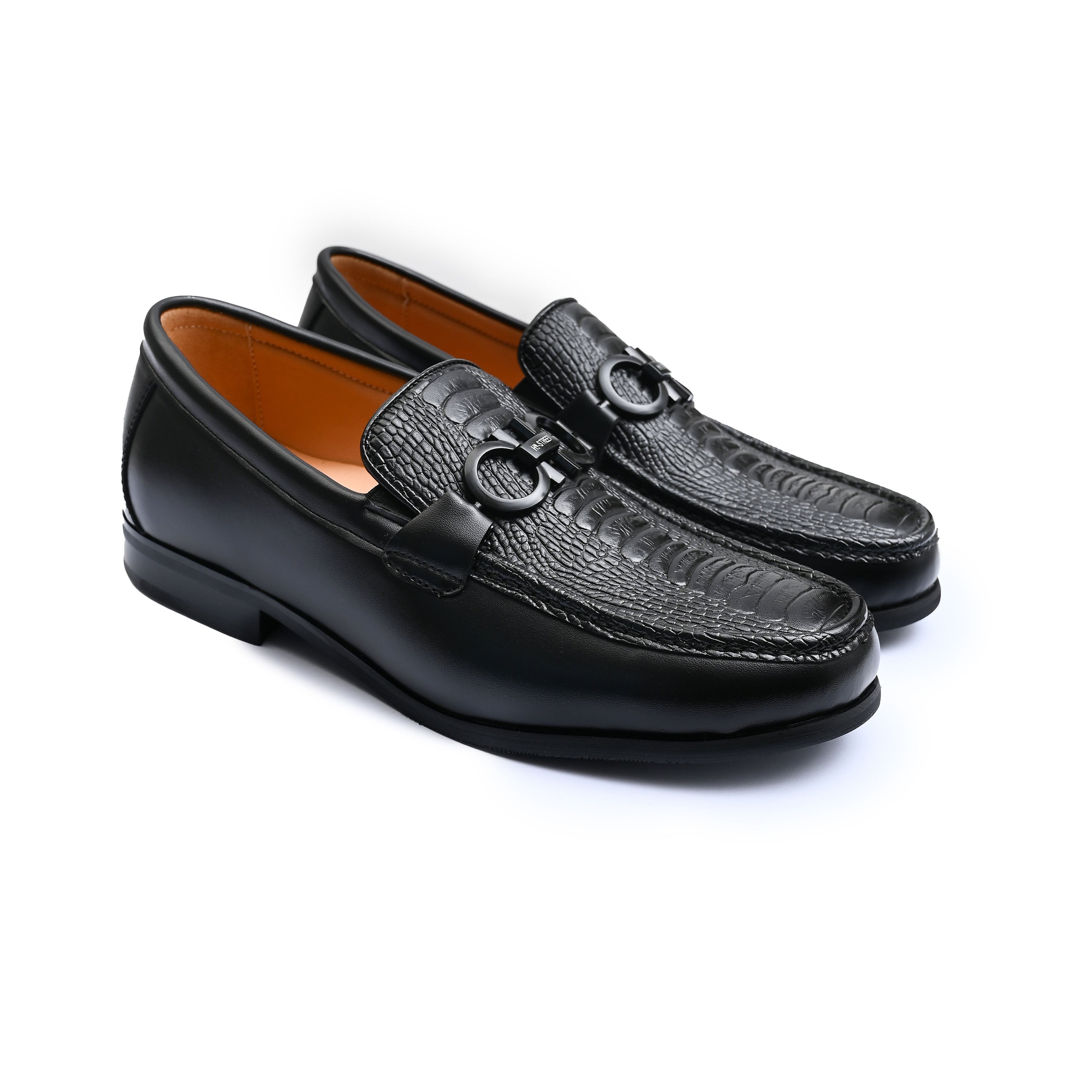 BLACK TEXTURE PLATE LOAFER