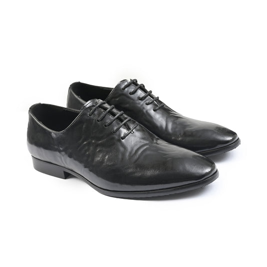 BLACK PATENT LACEUP SHOES