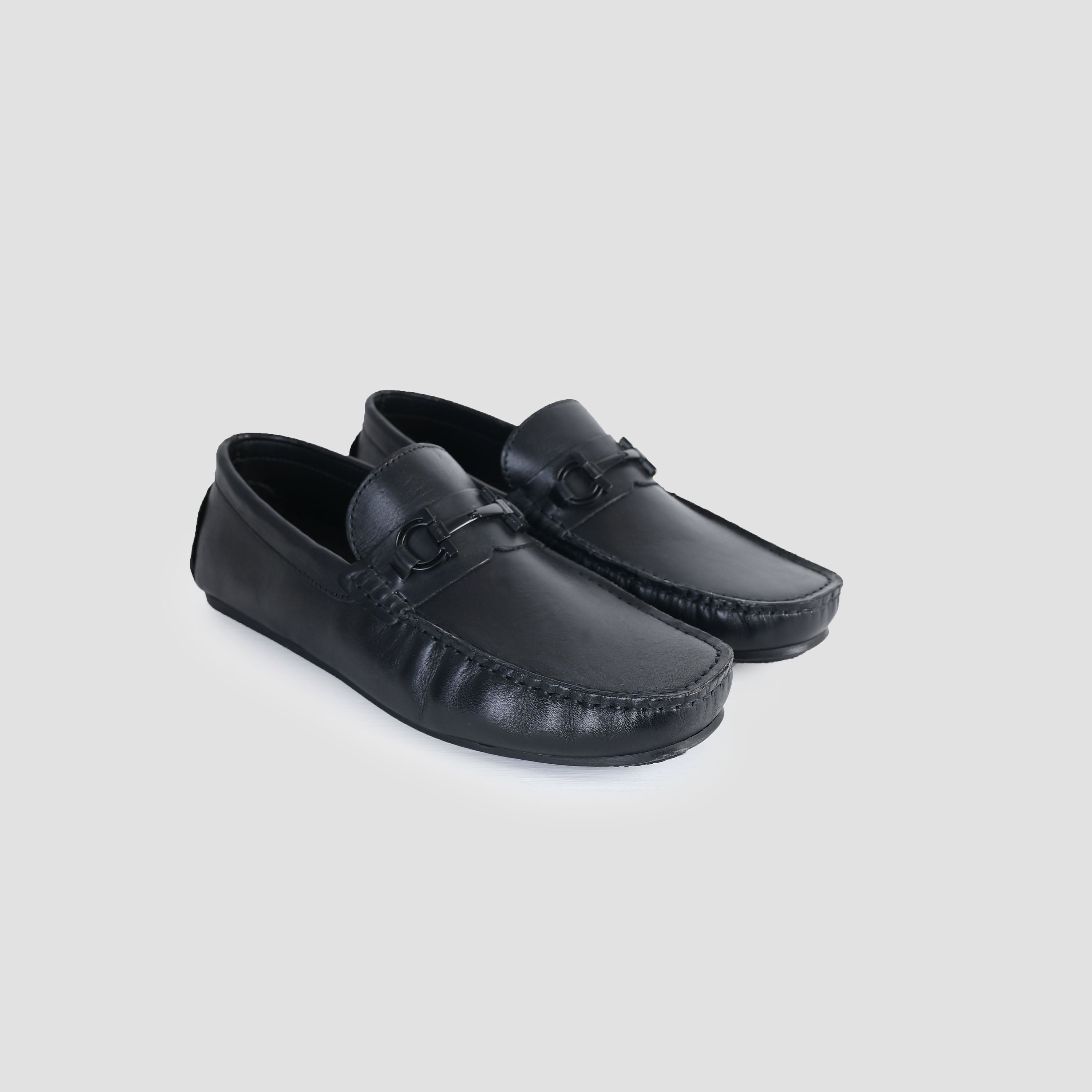 BLACK ANILINE LEATHER MOCCASIN