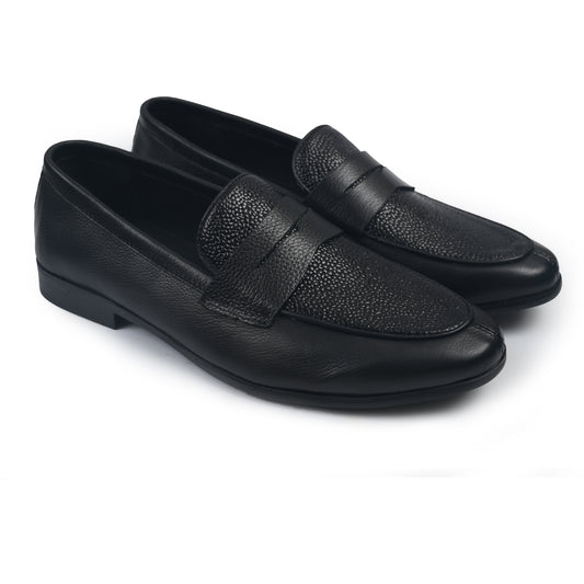 BLACK TEXTURED LEATHER SHOES