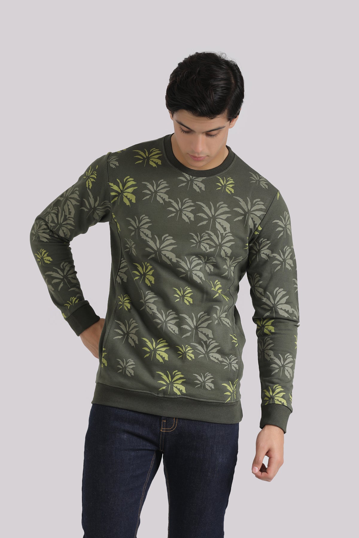 GRAPHIC PRINT SWEAT SHIRT