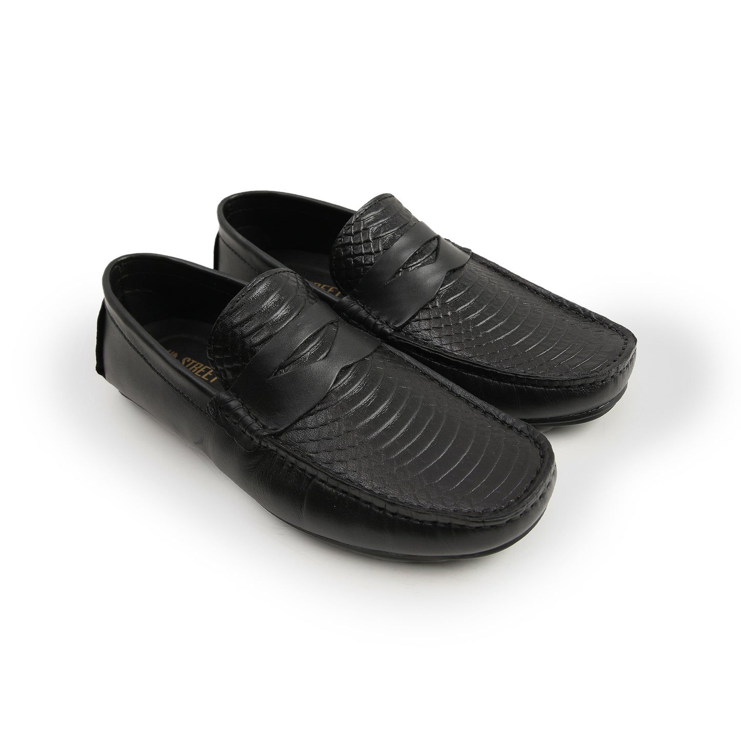 BLACK TEXTURED COMFY MOCCASIN