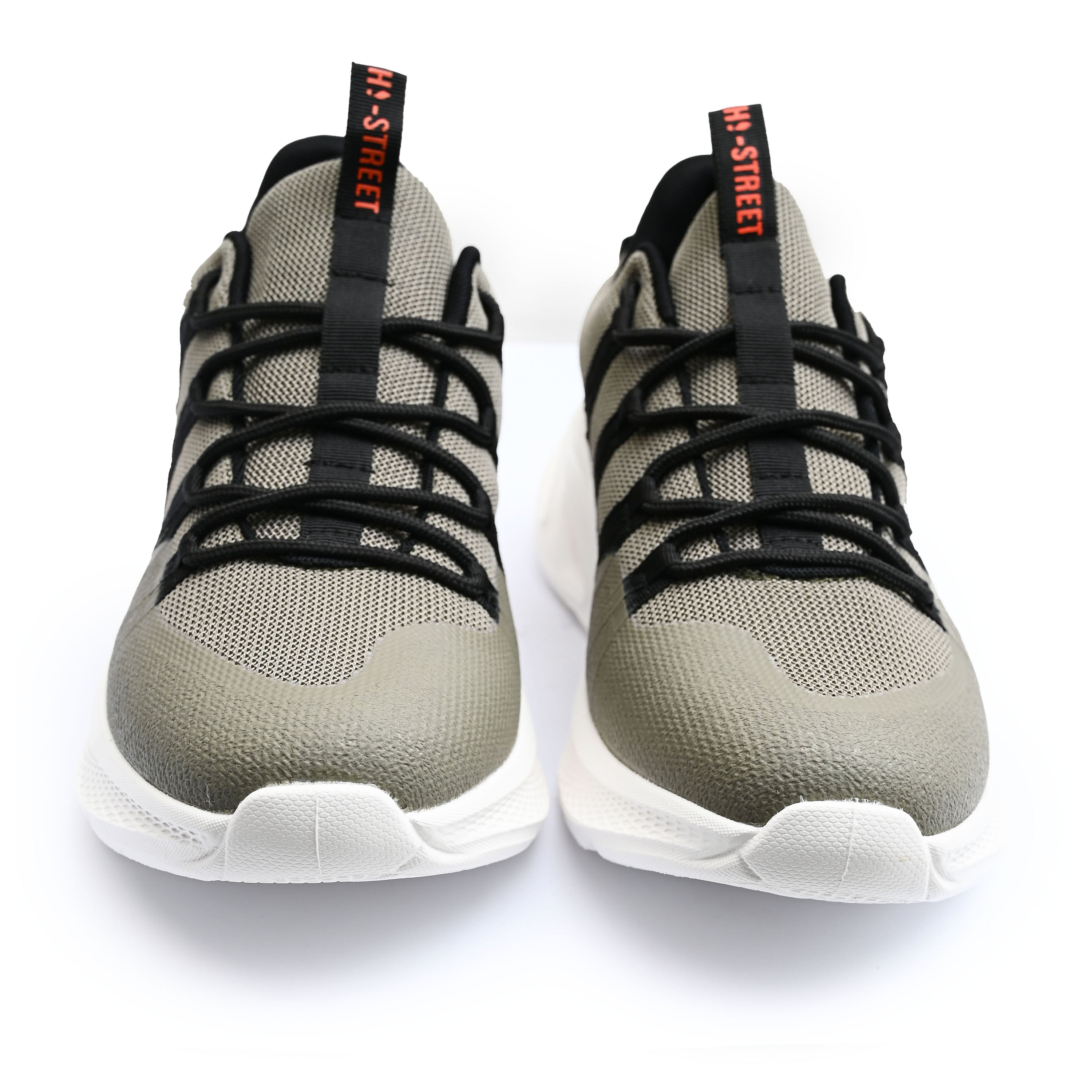 LACE UP COMFORT TRAINER