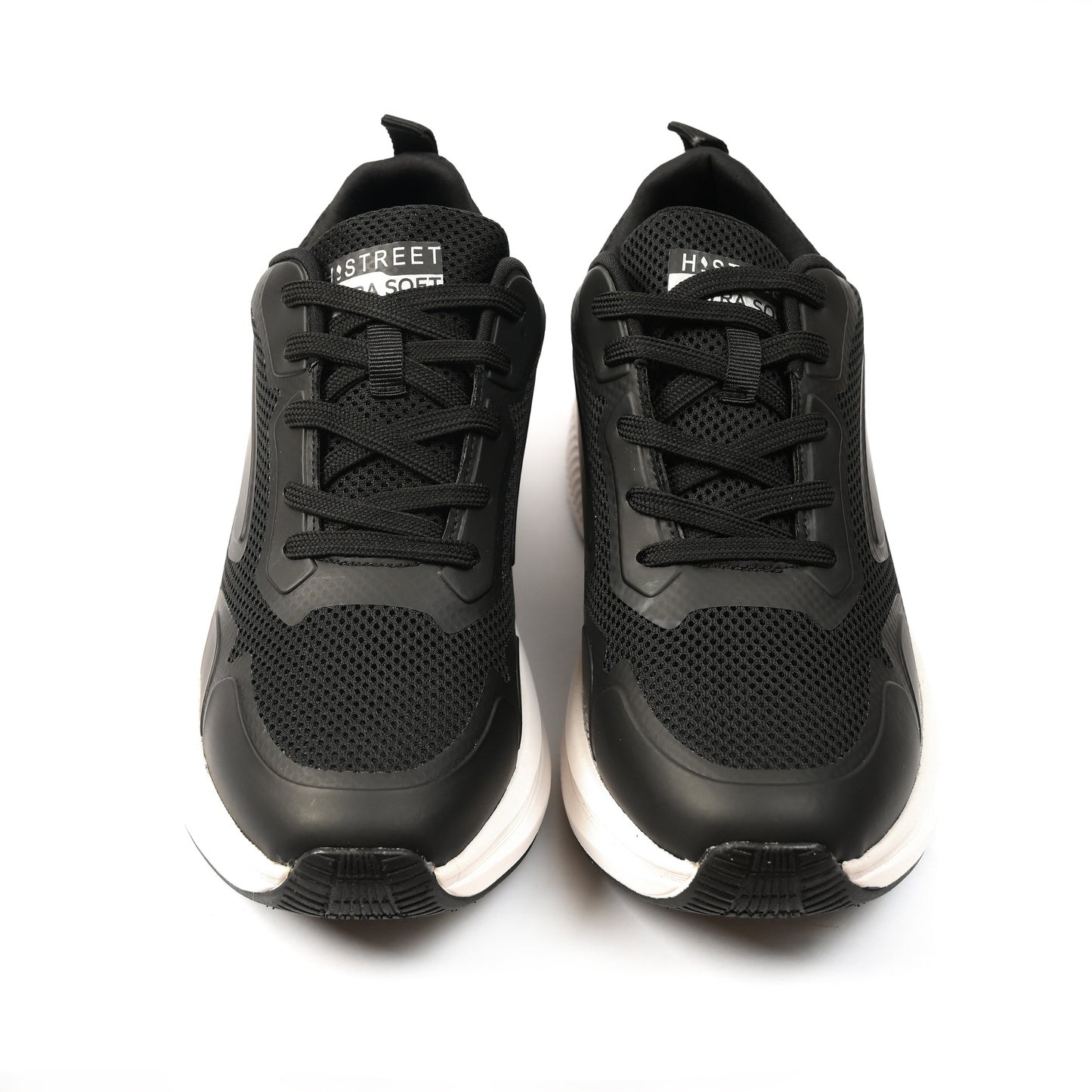 LACE UP COMFORT TRAINER