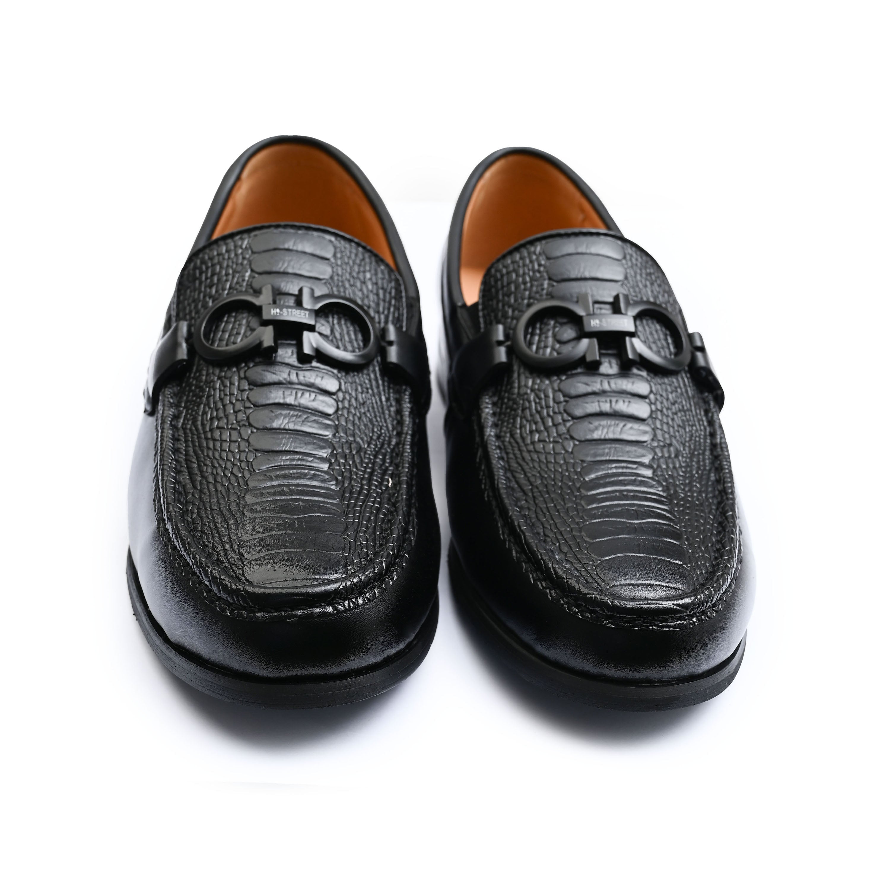 BLACK TEXTURE PLATE LOAFER