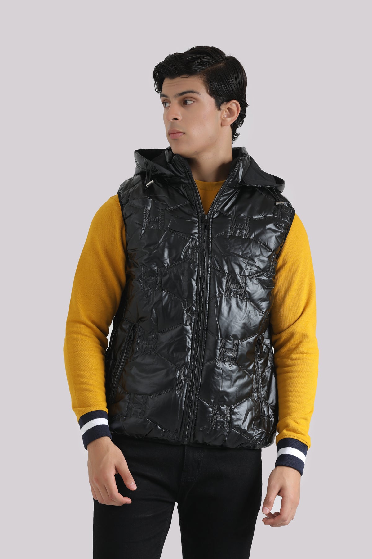 TECHNICAL WINDBREAKER GILET