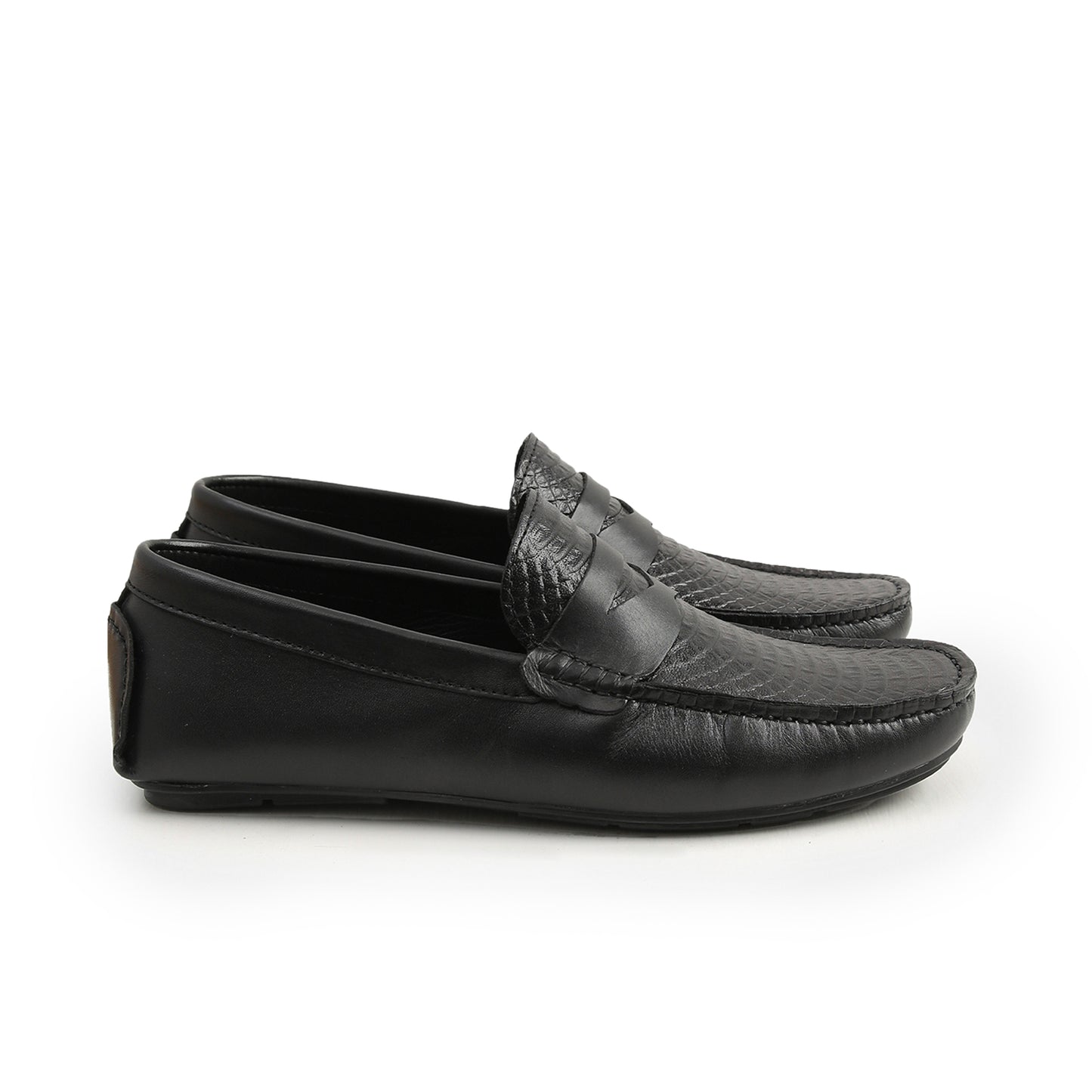 BLACK TEXTURED COMFY MOCCASIN