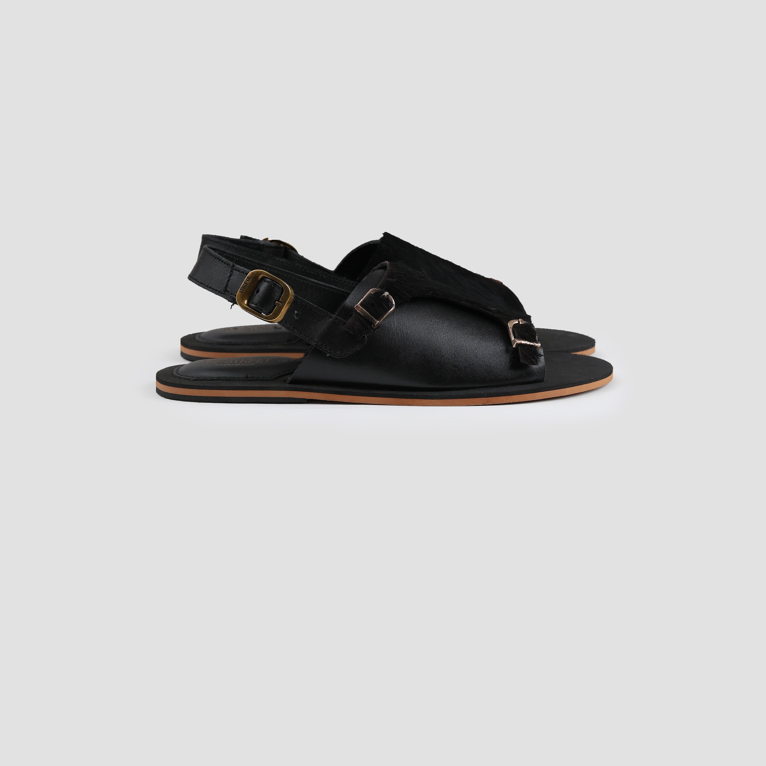 BLACK HAIR ON BUCKLE SANDAL