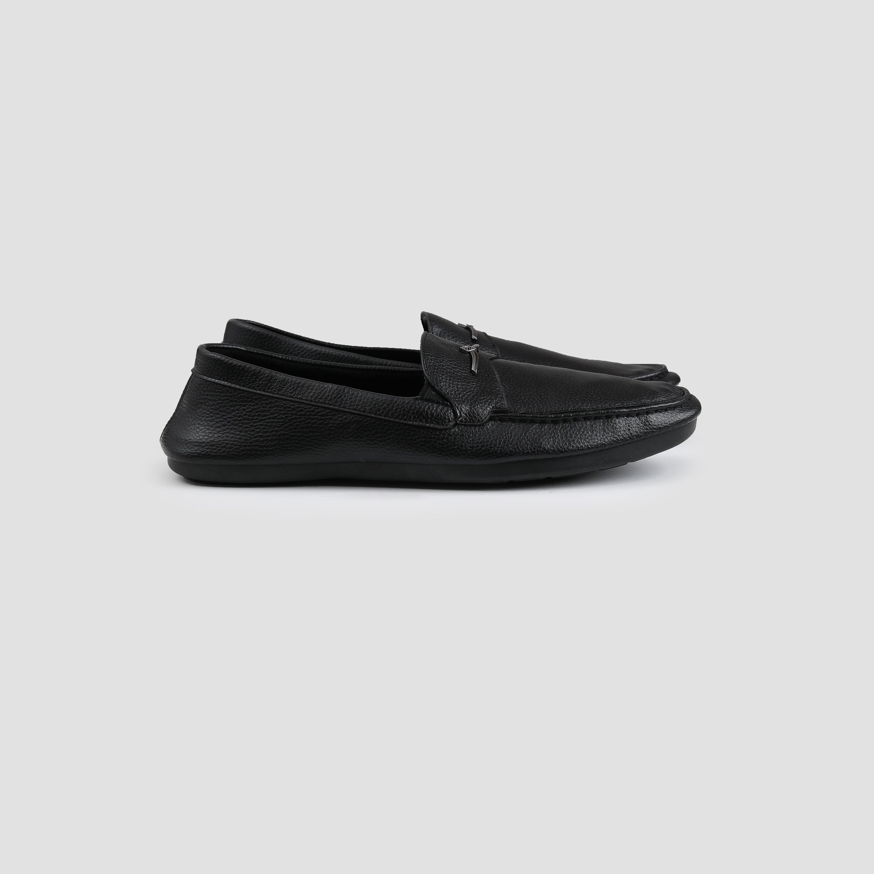 BLACK COMFY MOCCASIN