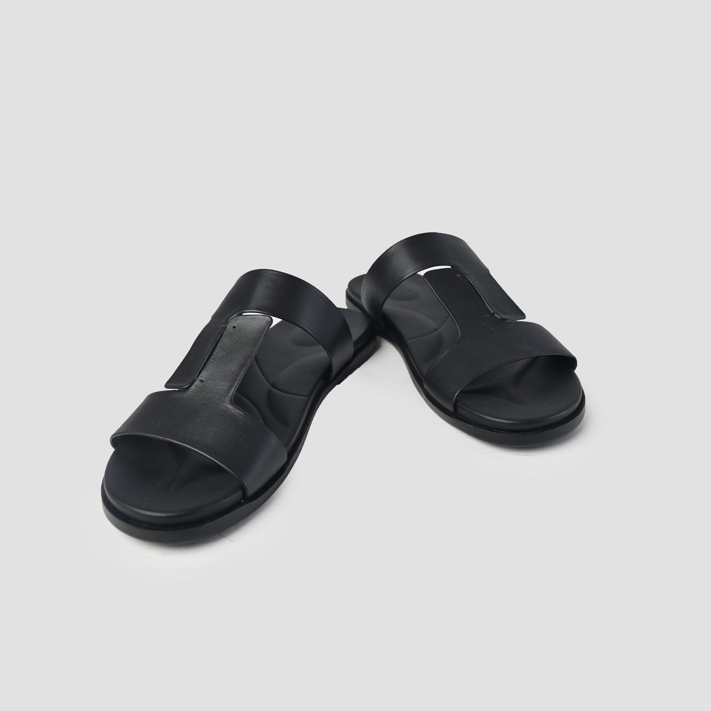 BLACK LEATHER COMFORT SLIPPER