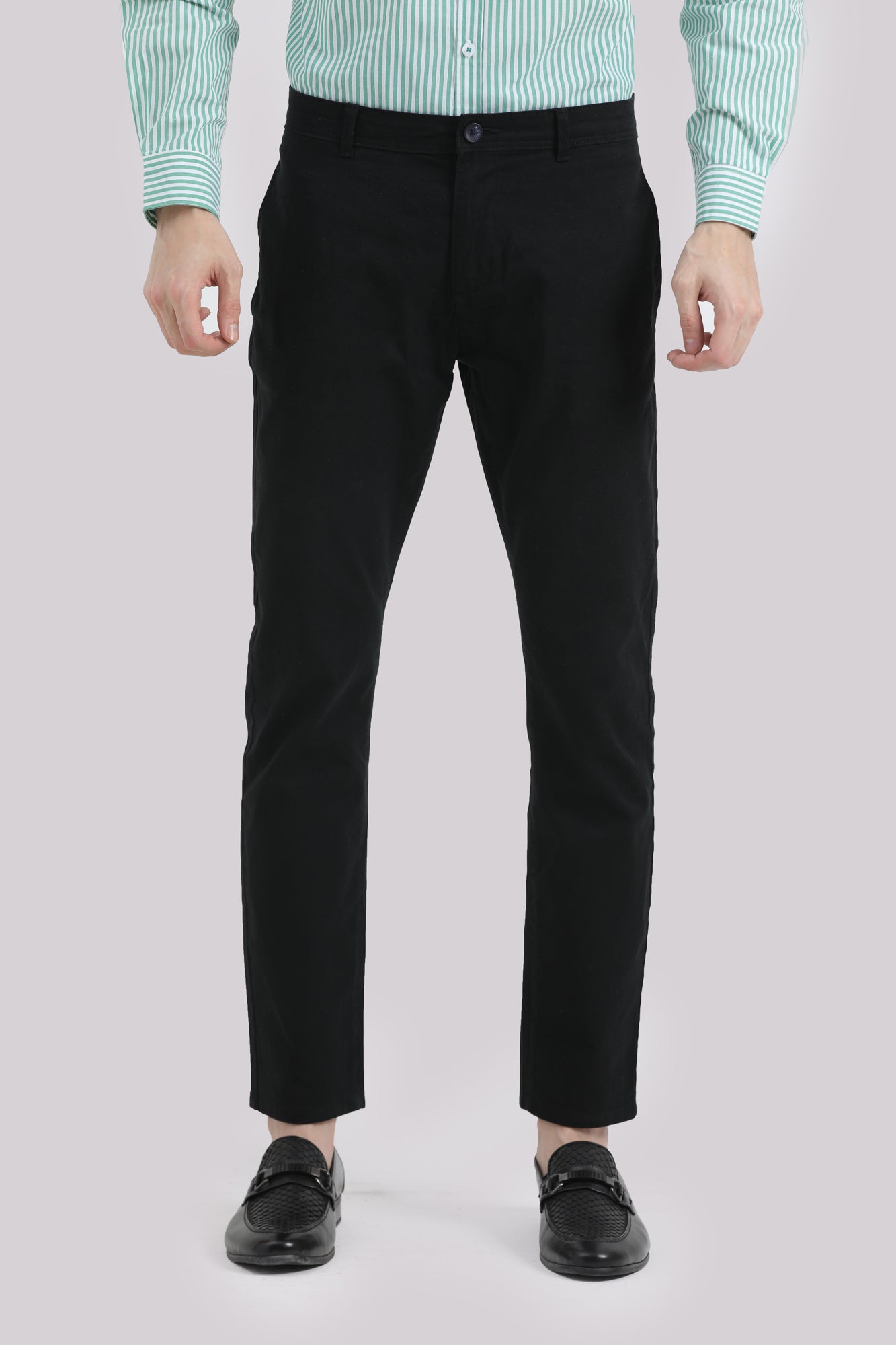 BLACK SLIP FIT CHINO