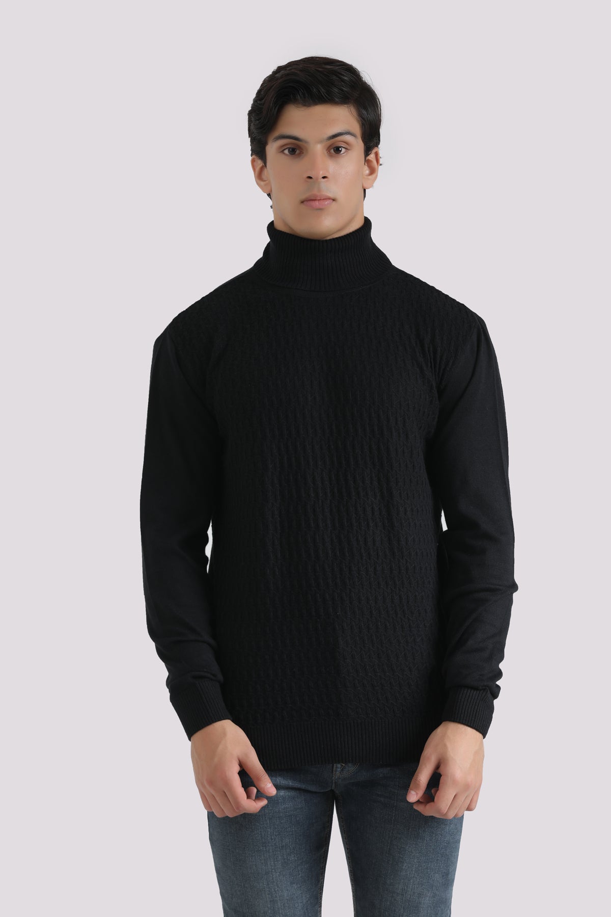 BLACK TURTLE NECK SWEATER