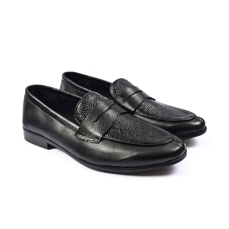 BLACK TEXTURED LEATHER SHOES