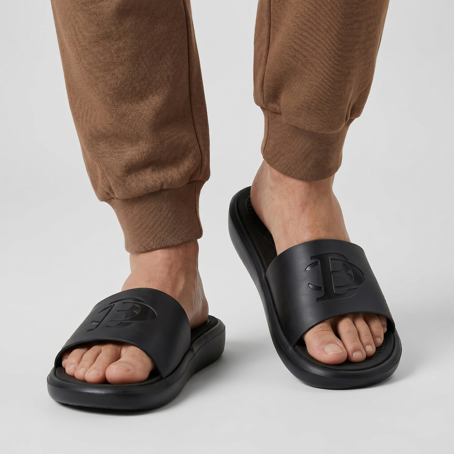 NOVA COMFORT SLIDES