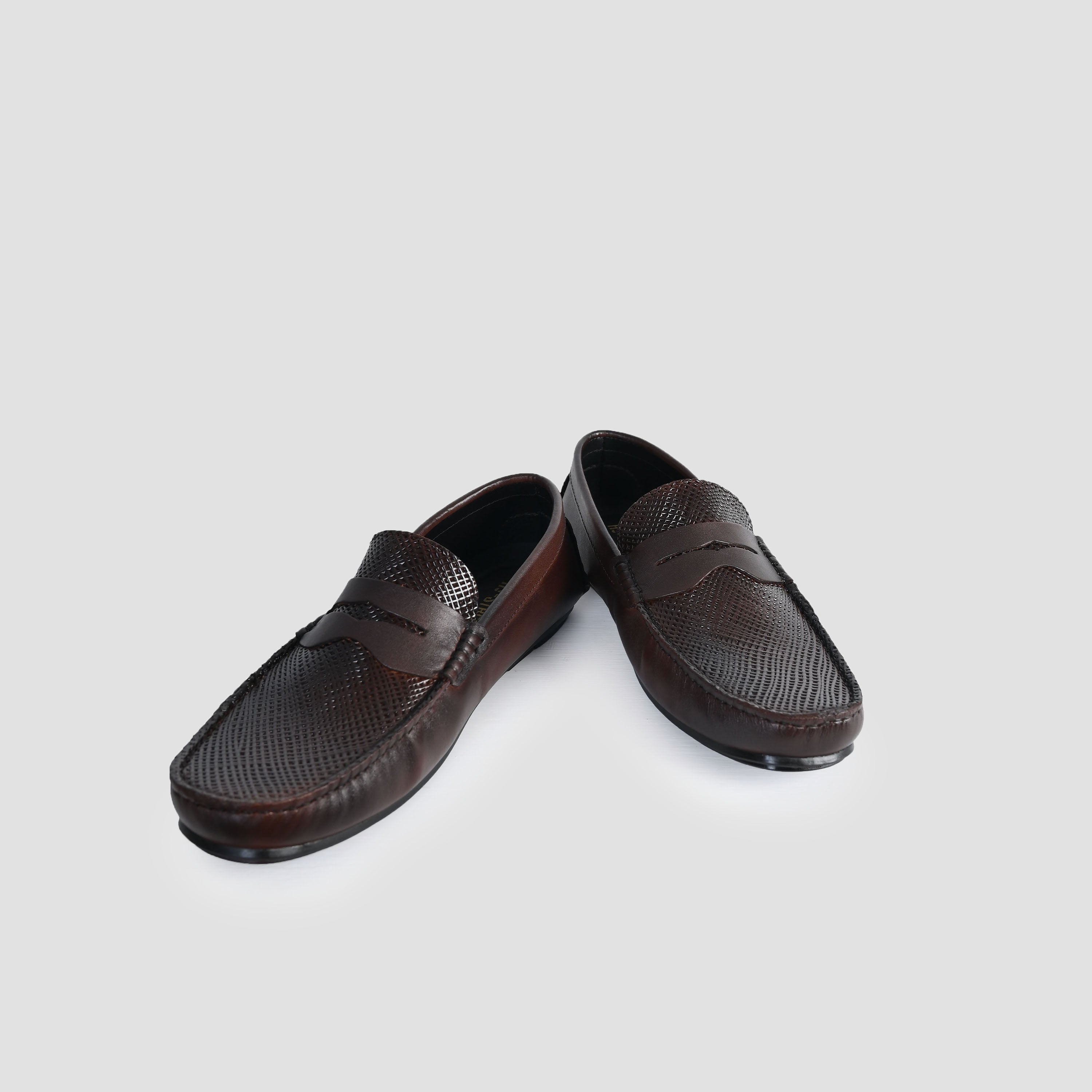 BROWN TEXTURED LEATHER SHOES