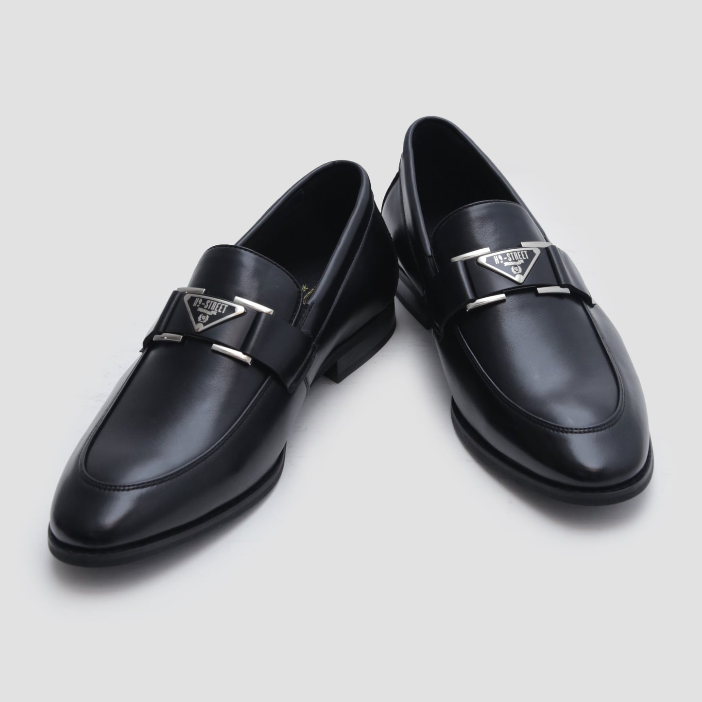 BLACK SHOES WITH BUCKLE