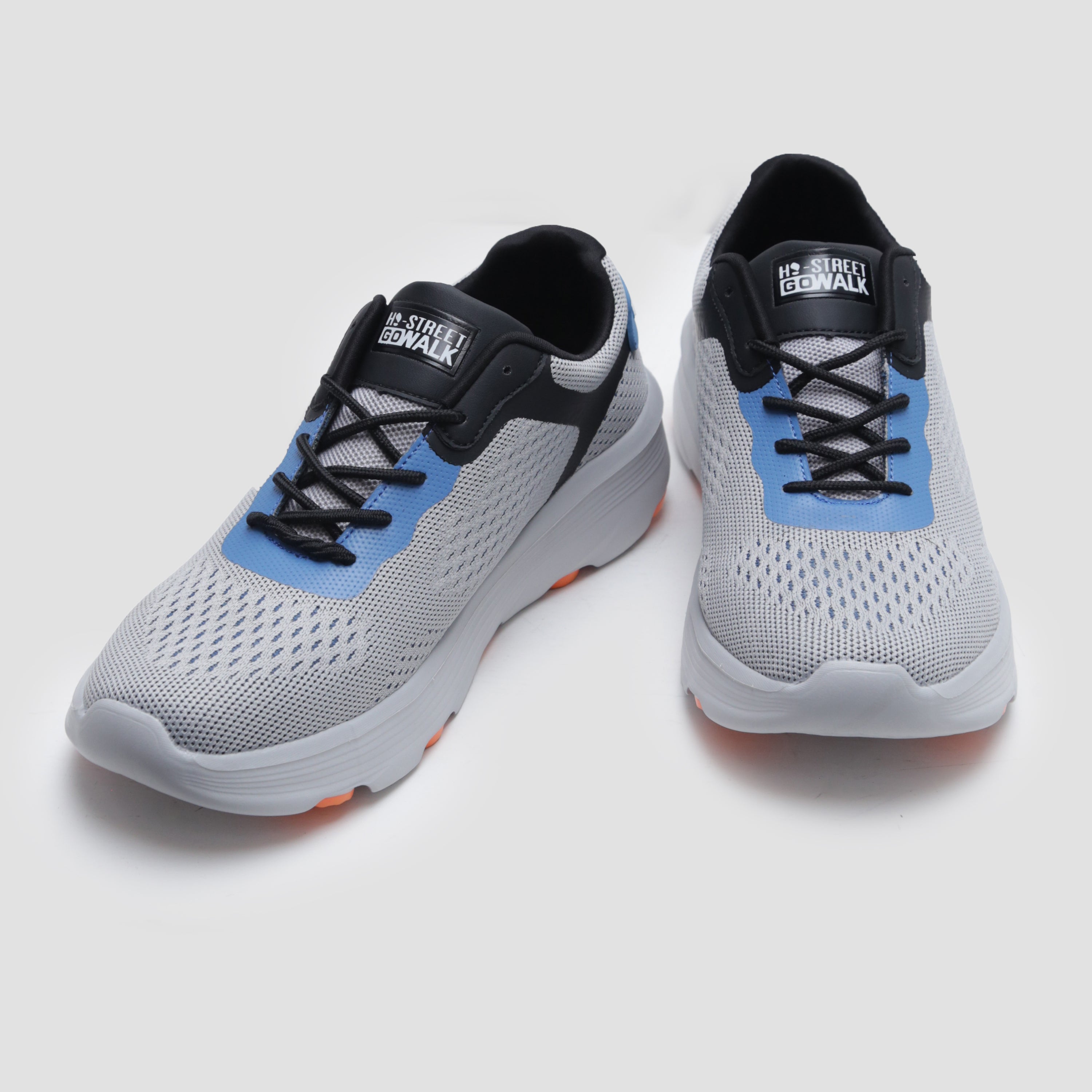 LACE UP COMFORT TRAINER