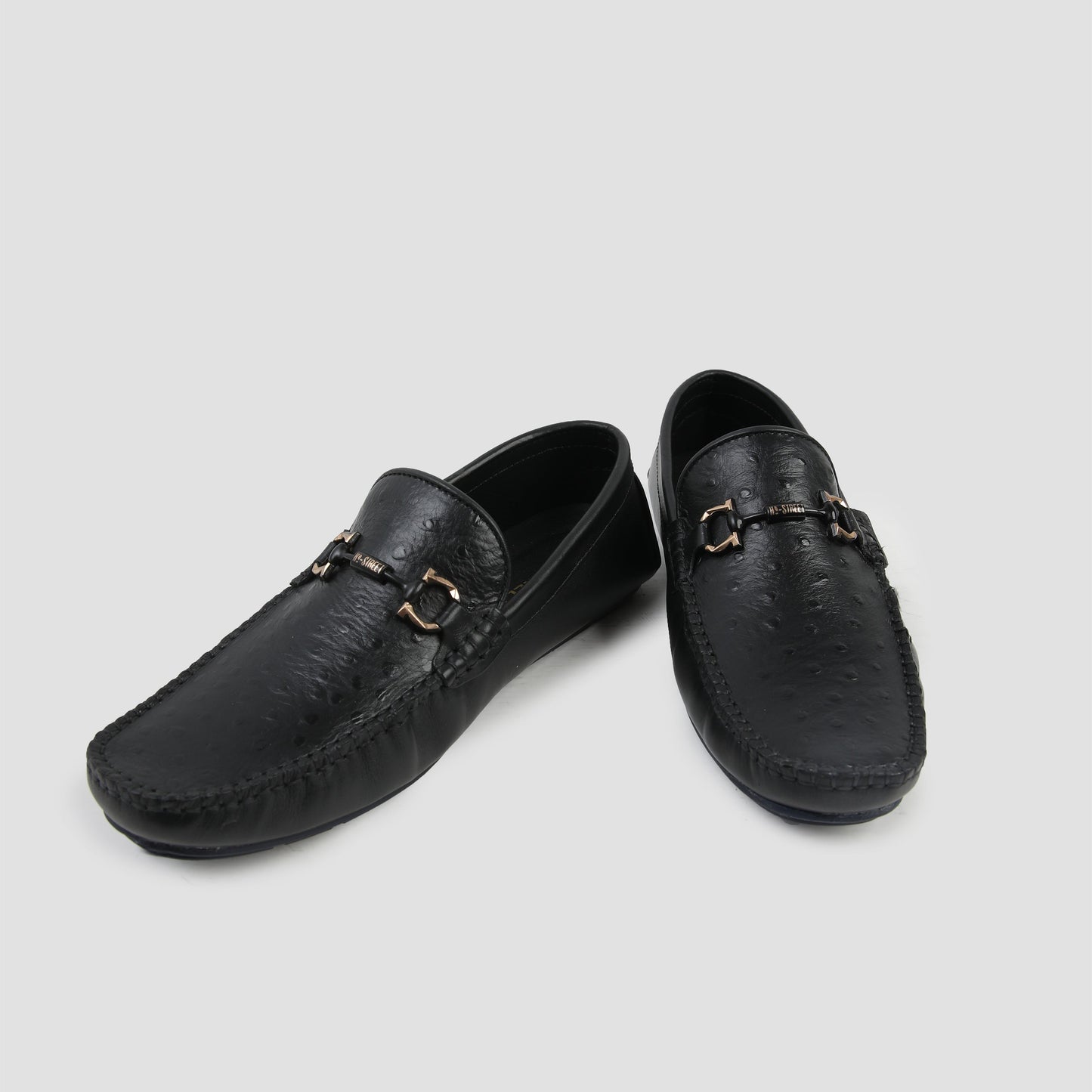 BLACK TEXTURED LEATHER MOCCASINS