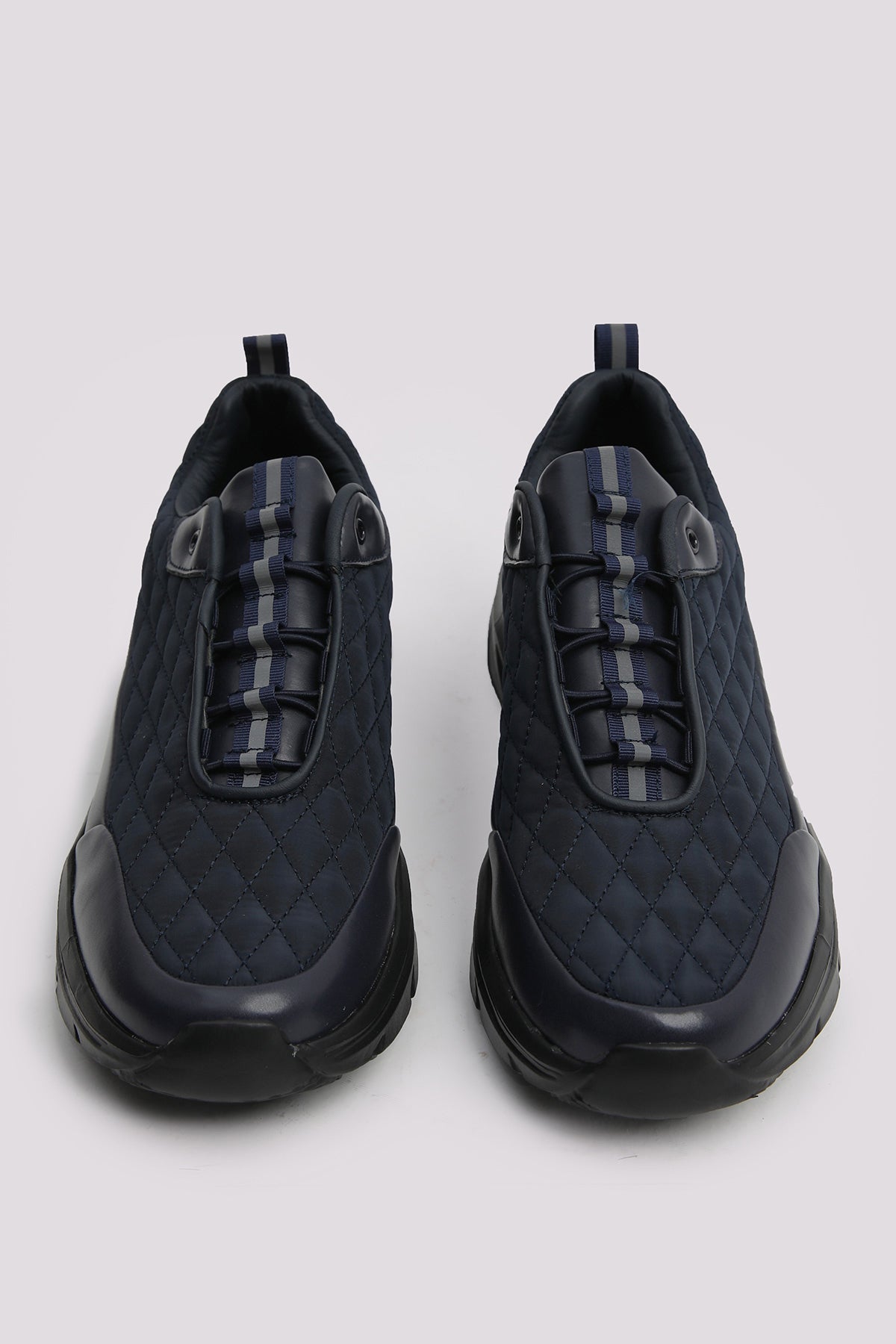 CONTRAST SOLE COMFORT SHOES