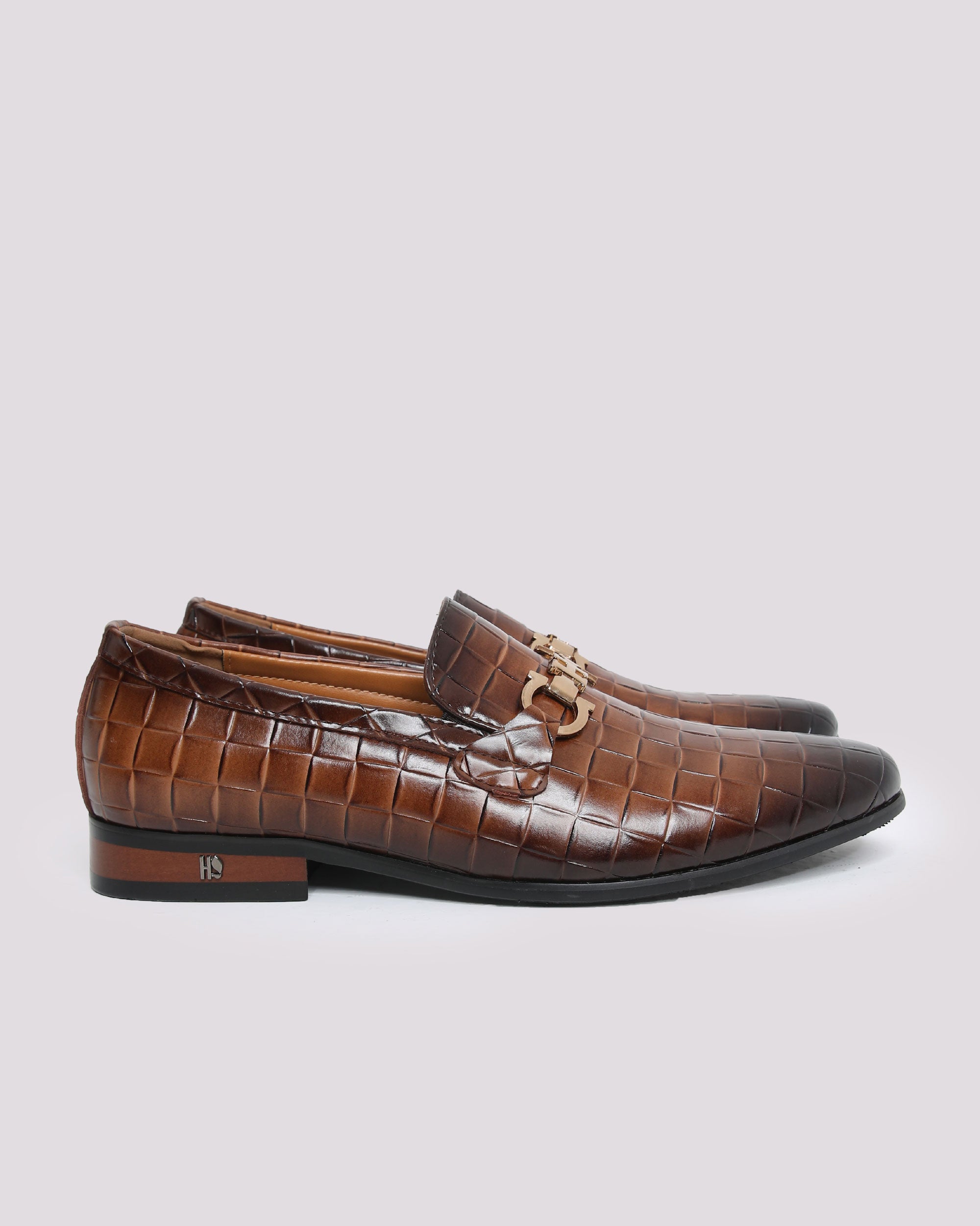 BROWN TEXTURE BUCKLE SHOES