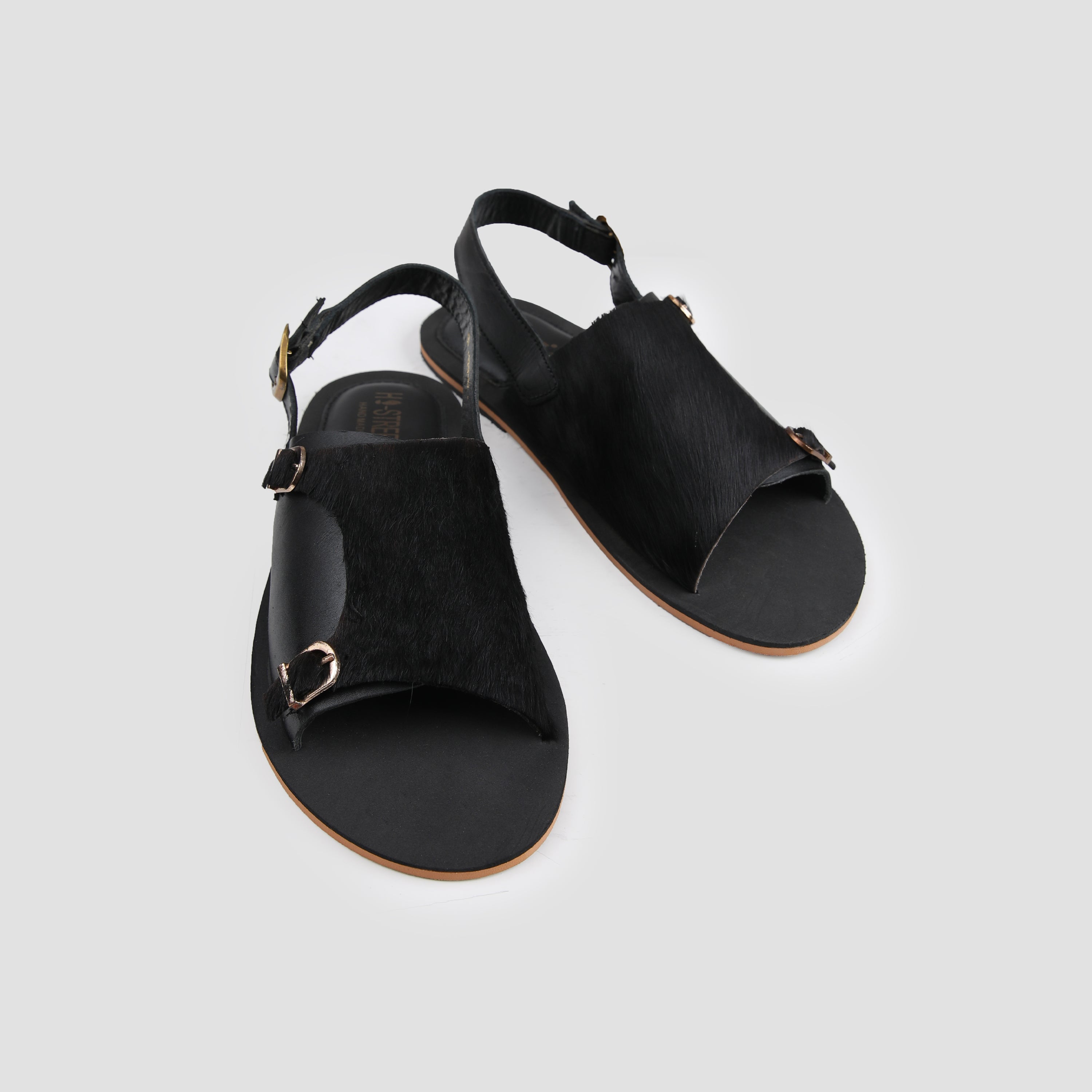 BLACK HAIR ON BUCKLE SANDAL