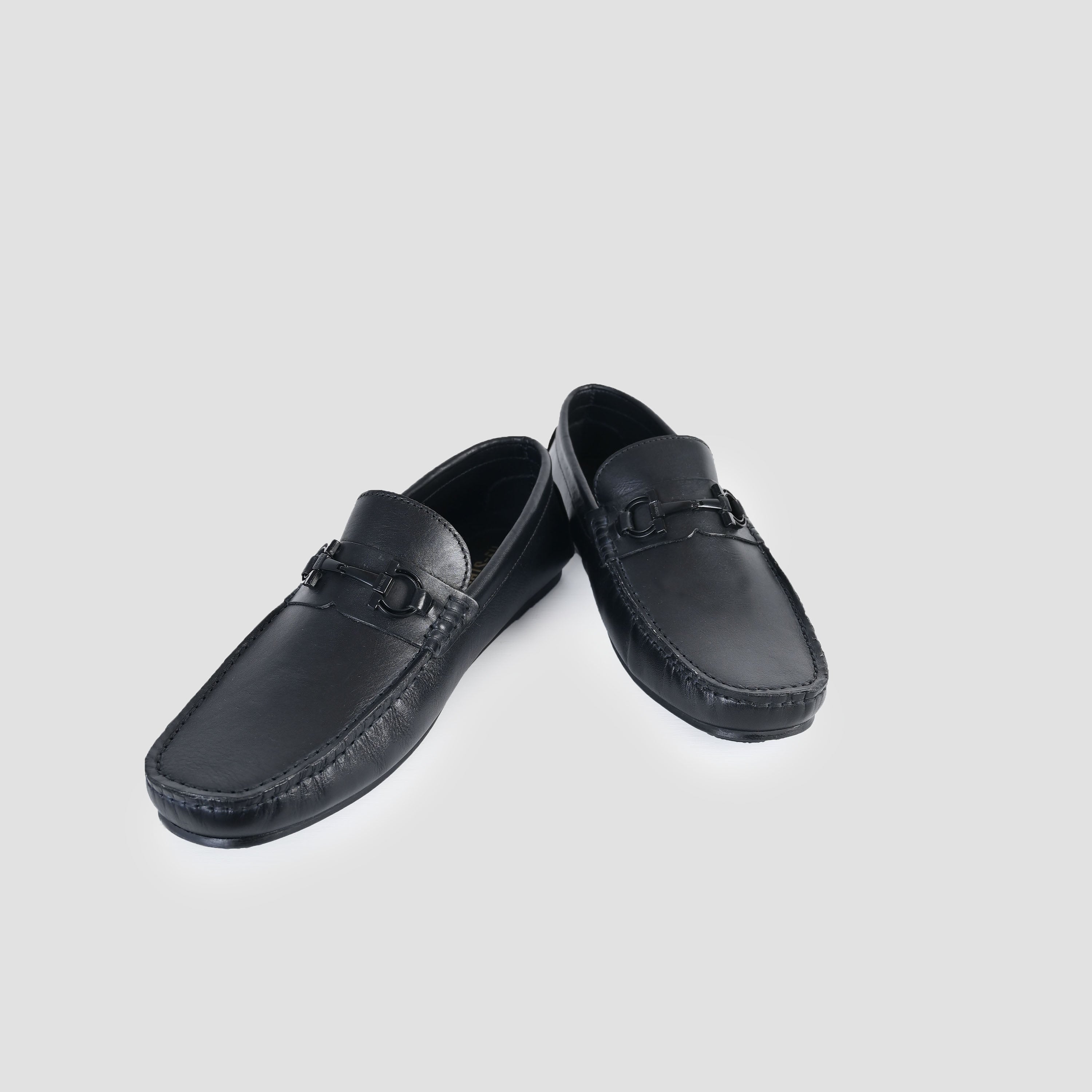 BLACK ANILINE LEATHER MOCCASIN