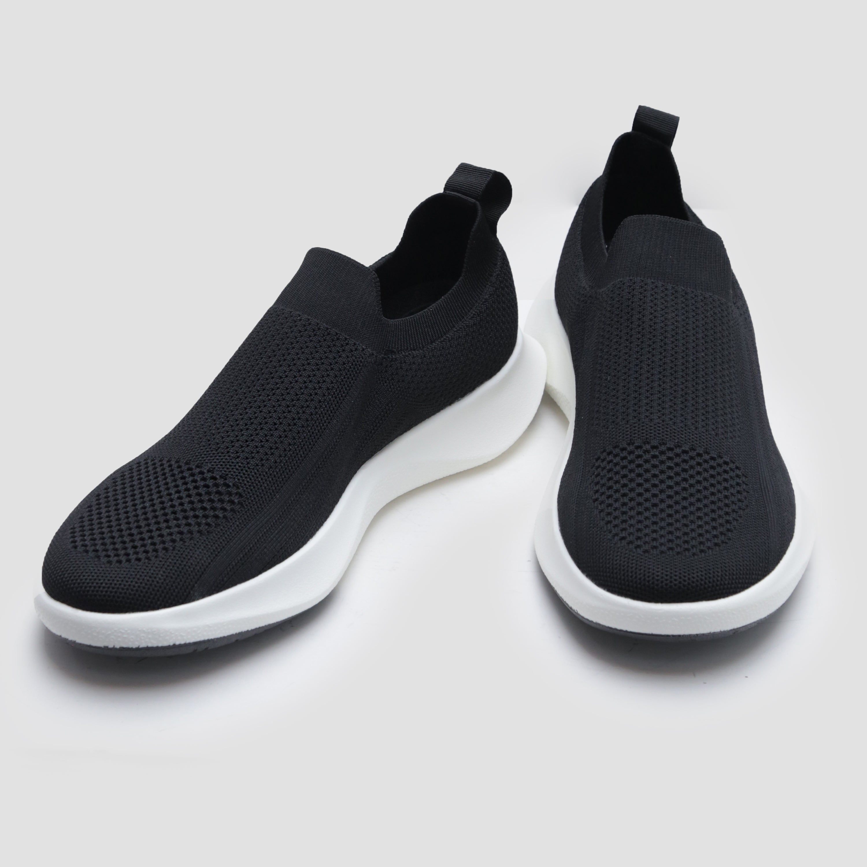 KNIT FABRIC COMFORT SNEAKER