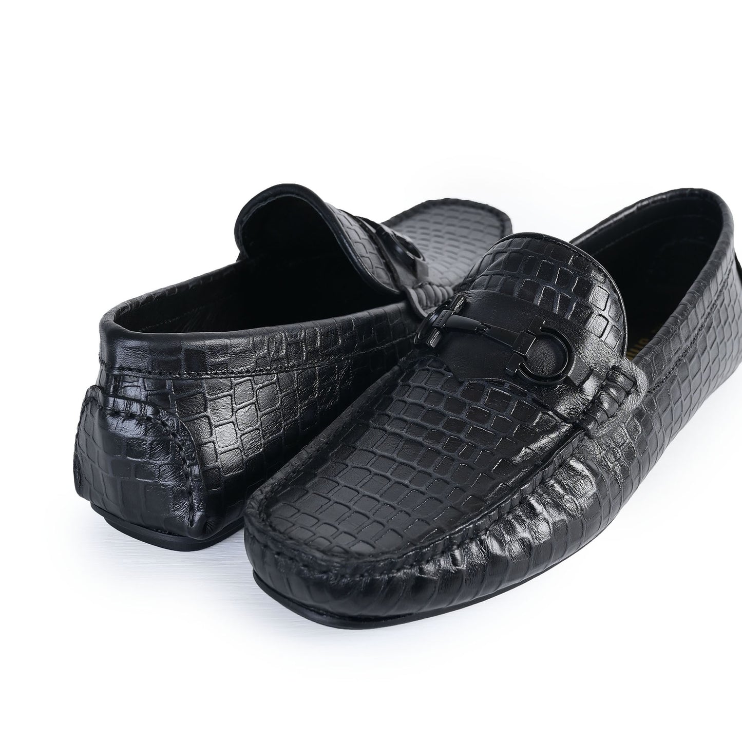 TEXTURED LOFFER WITH BUCKLE