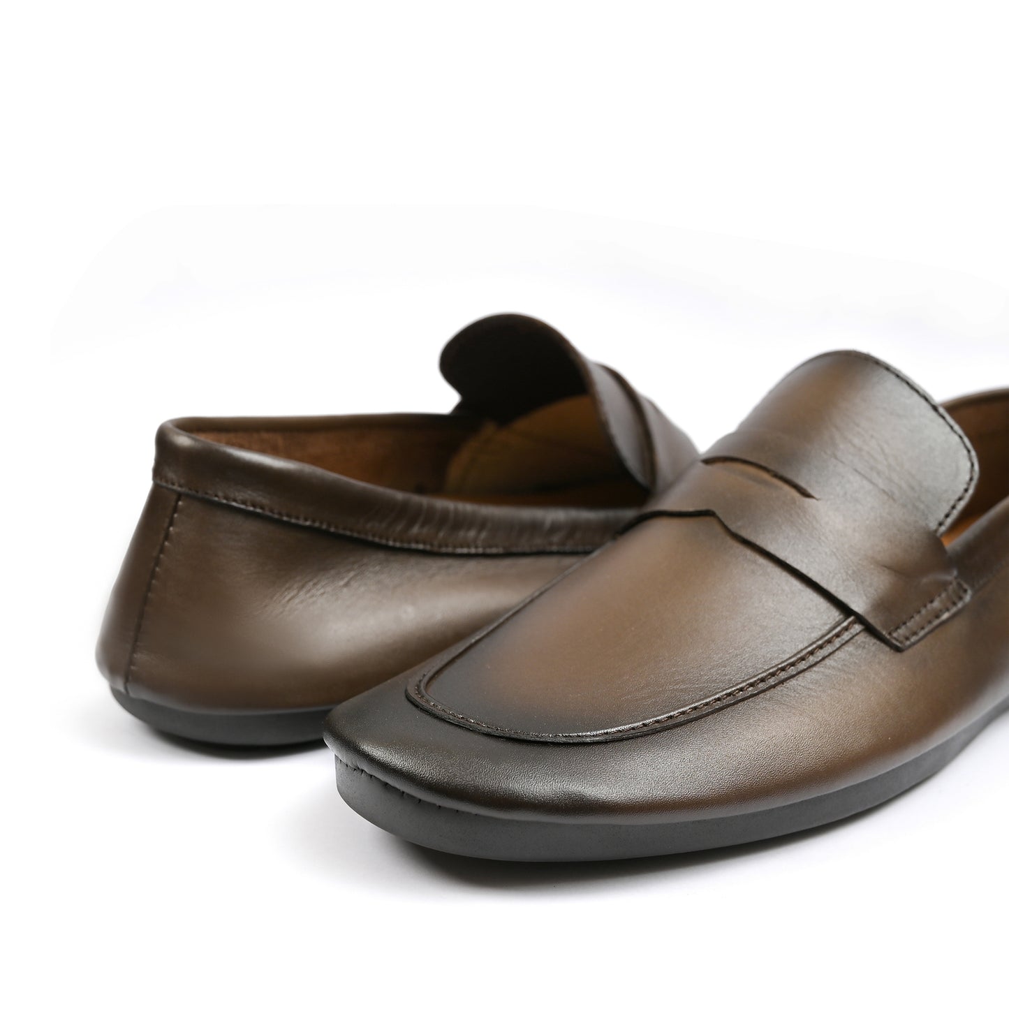 TWO TUNE LEATHER MOCCASIN