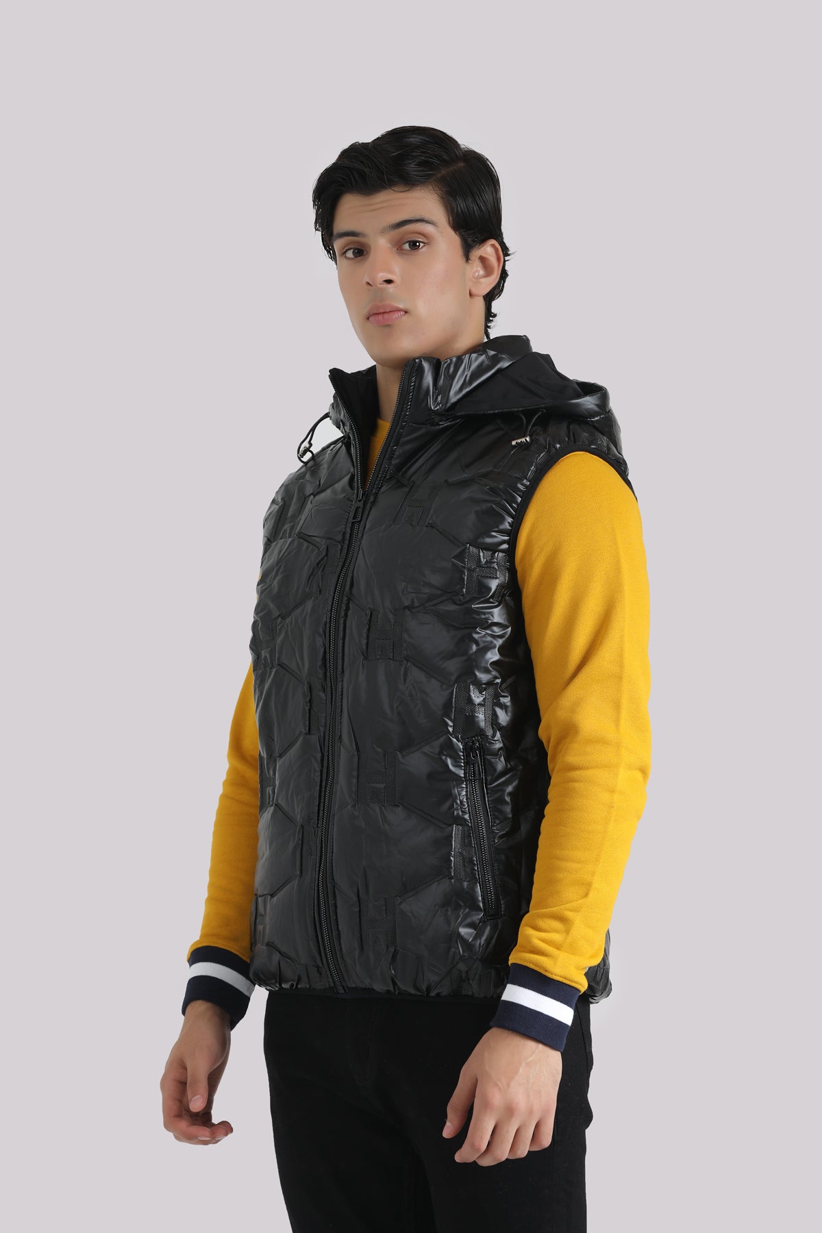 TECHNICAL WINDBREAKER GILET