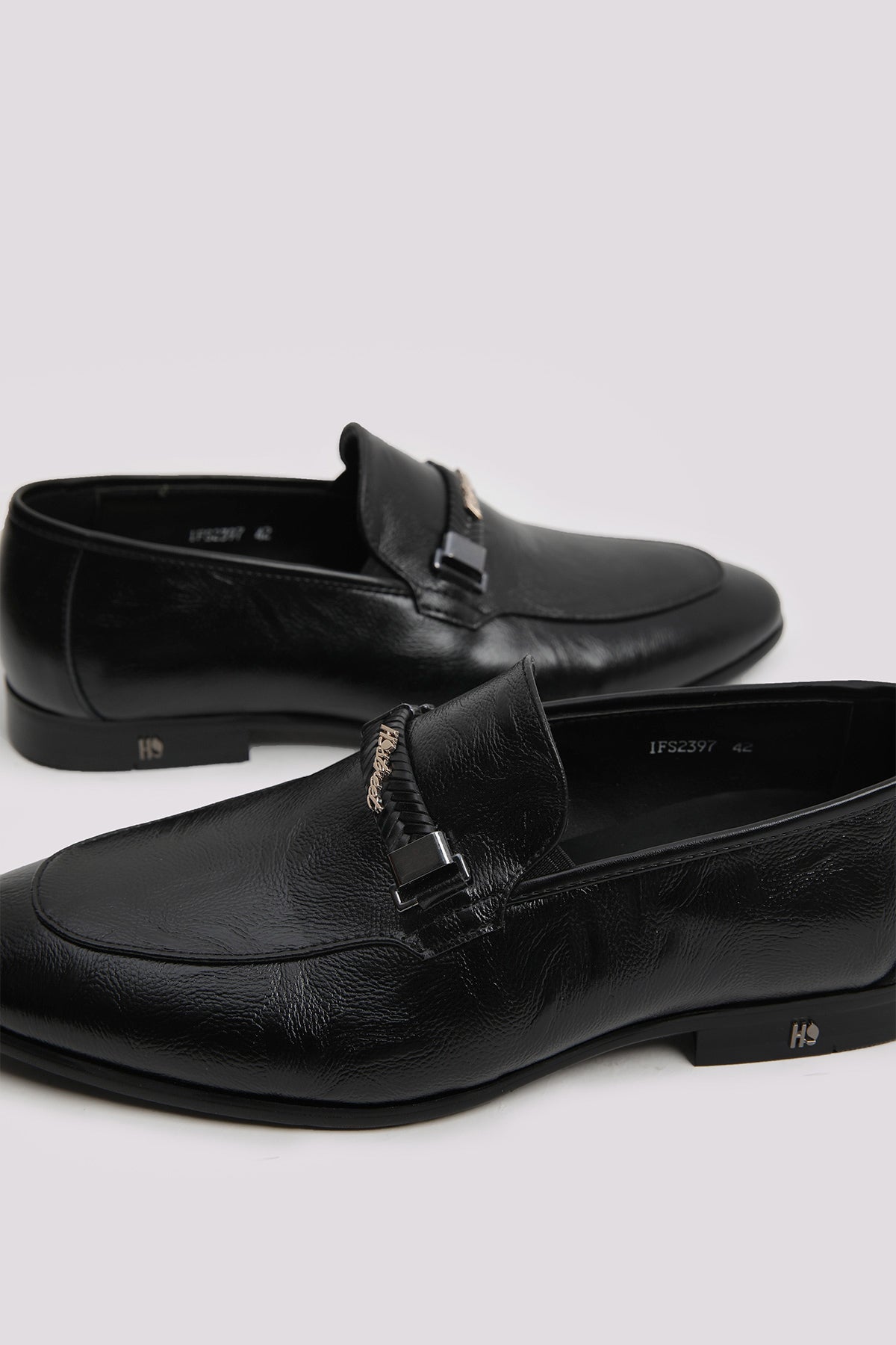 BLACK SOFT VAMP SHOES