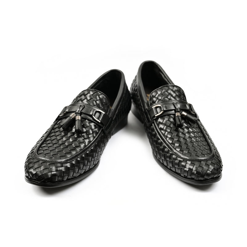 BLACK BRAIDED SHOES