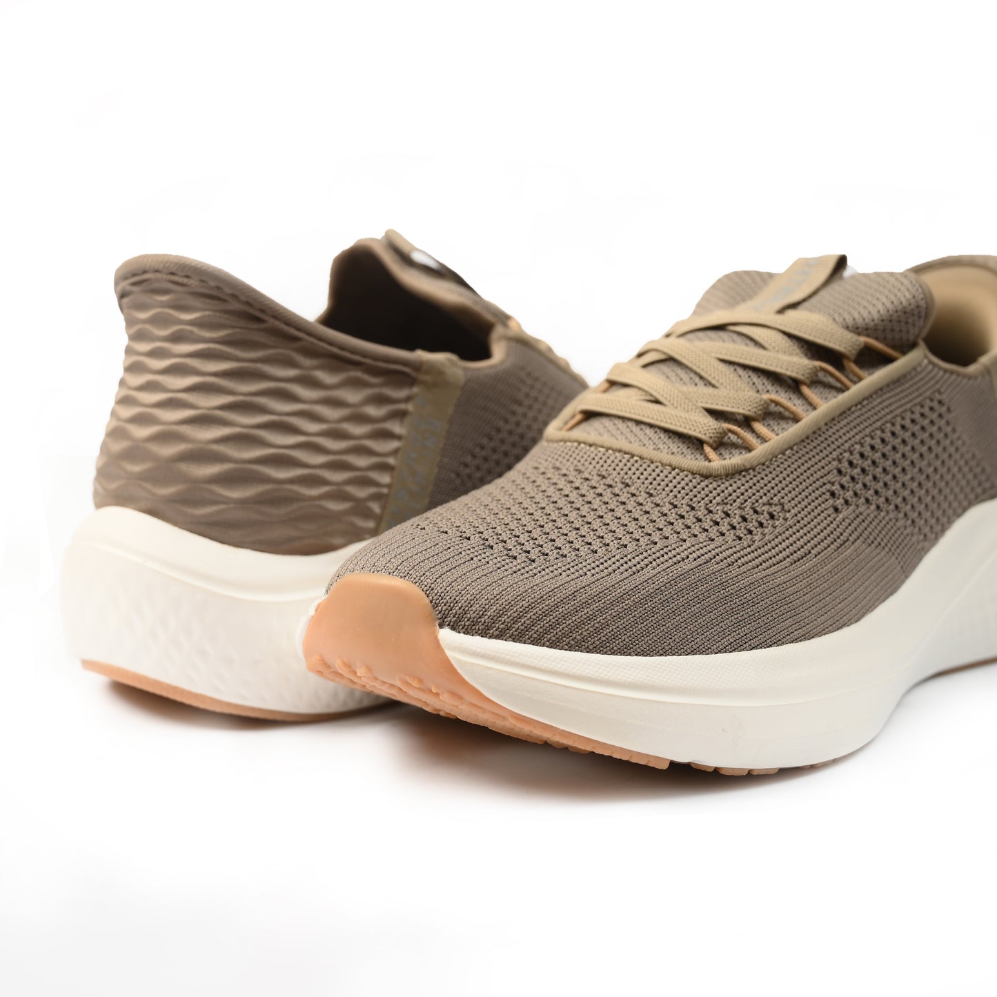 SLIP IN HELION SUPER FOAM SHOES