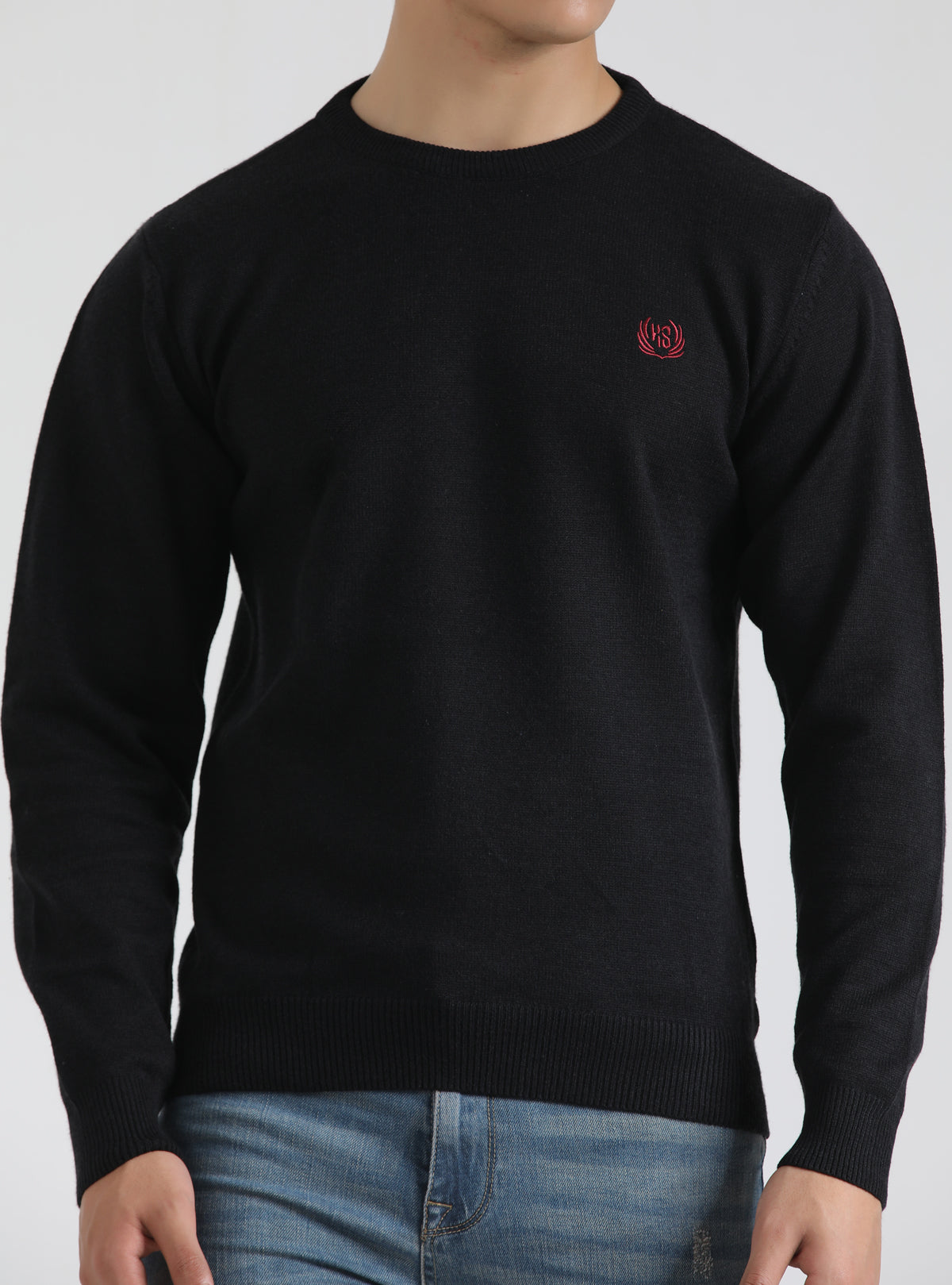 BLACK CREW NECK SWEATER