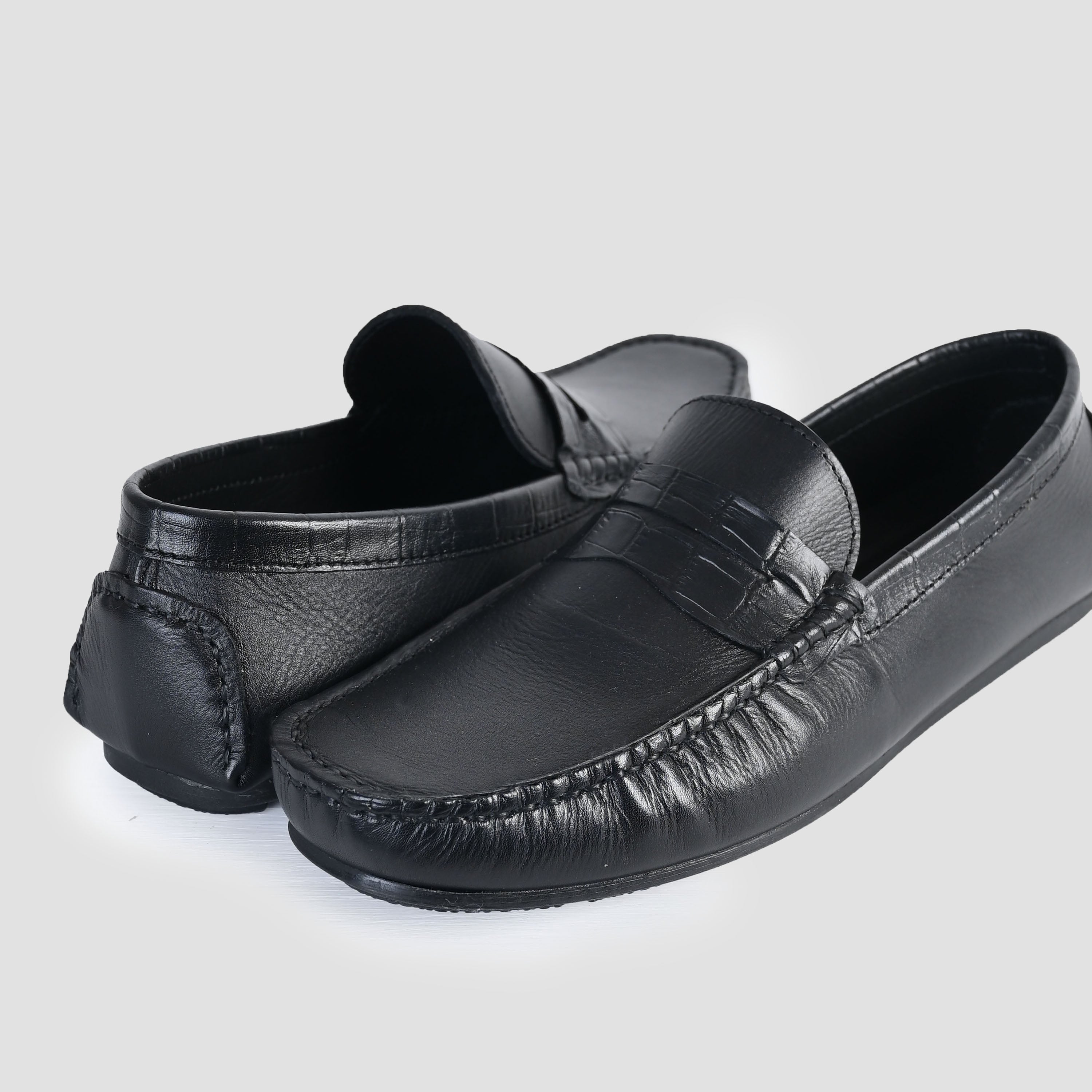 BLACK SOFT LEATHER COMFORT LOAFER