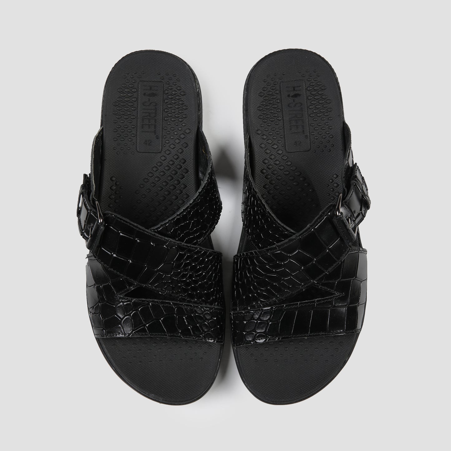 BLACK SLIPPER MEDICATED SOLE