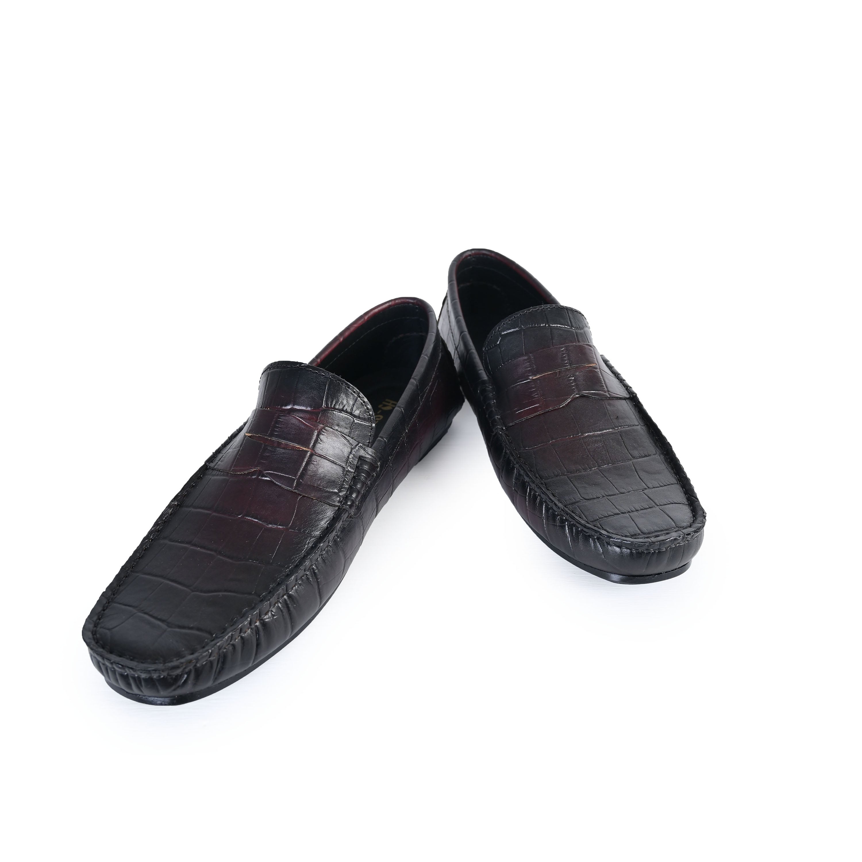 TEXTURED DRIVING LOAFER