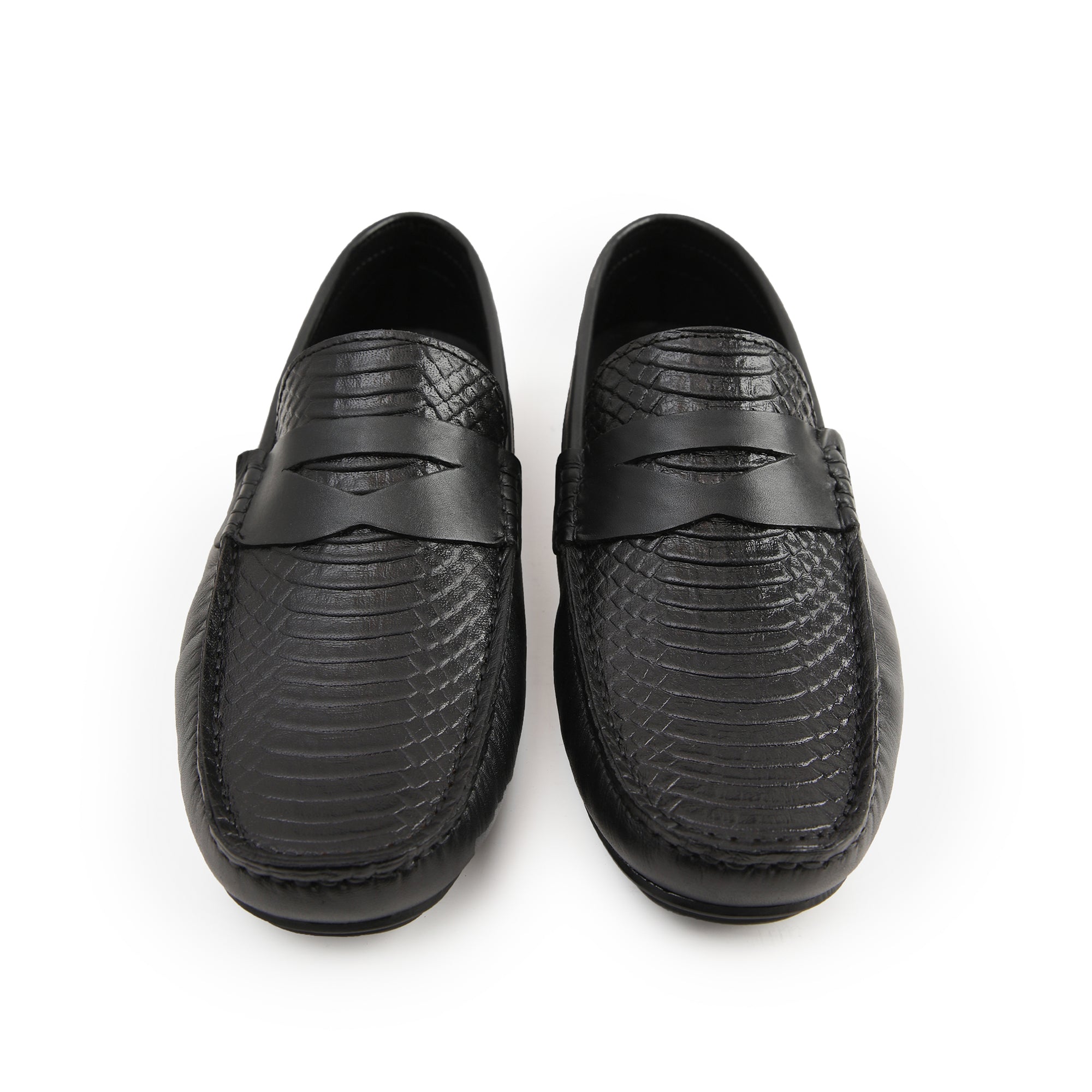 BLACK TEXTURED COMFY MOCCASIN